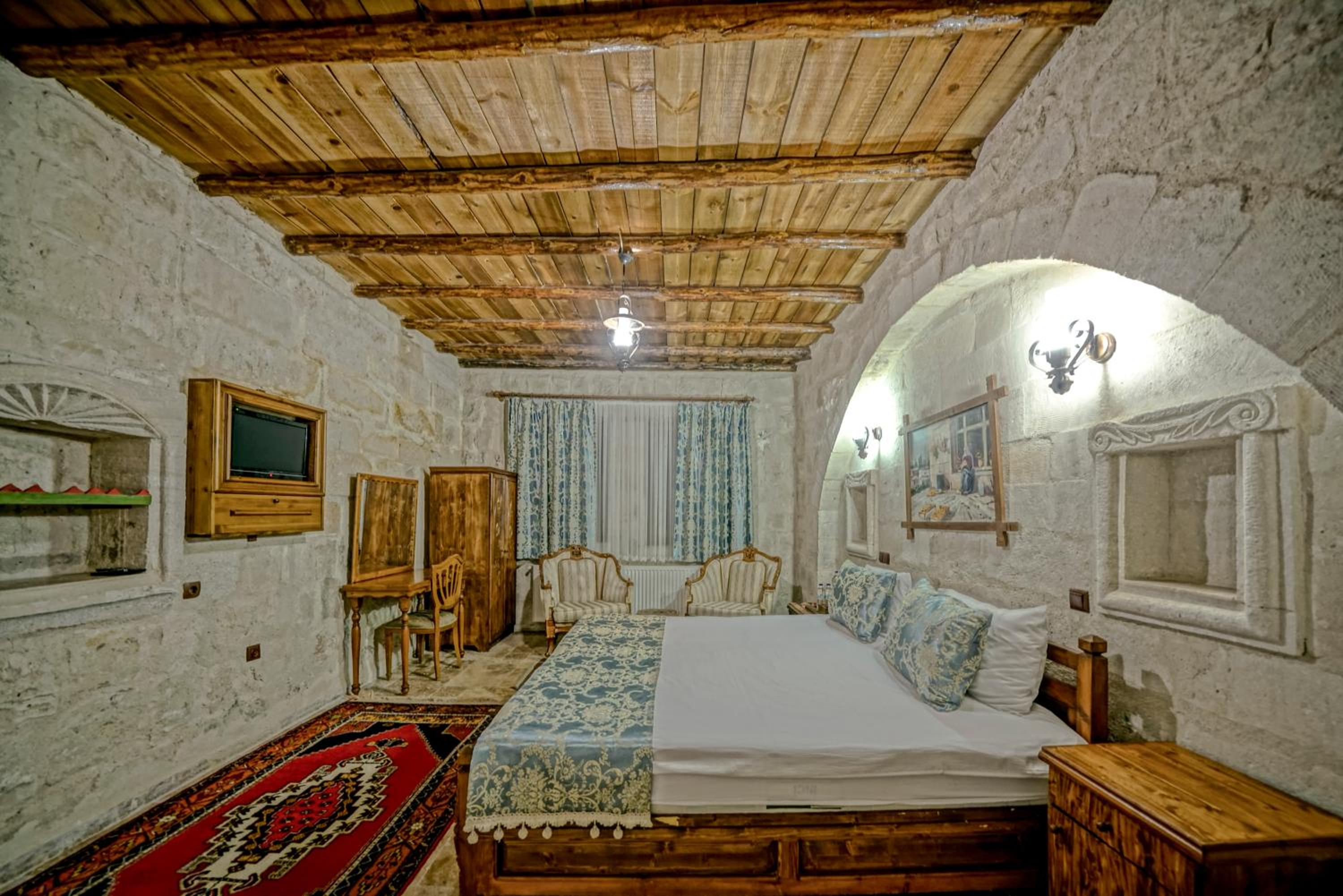 Elysee Cave House - Image 166
