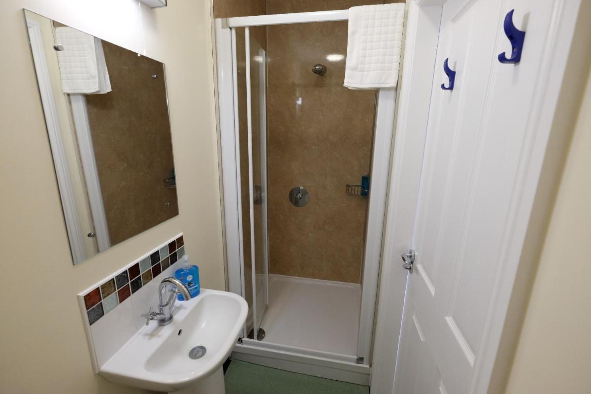 Penrith Vacations - Wayfarers Independent Hostel - Property Image 9