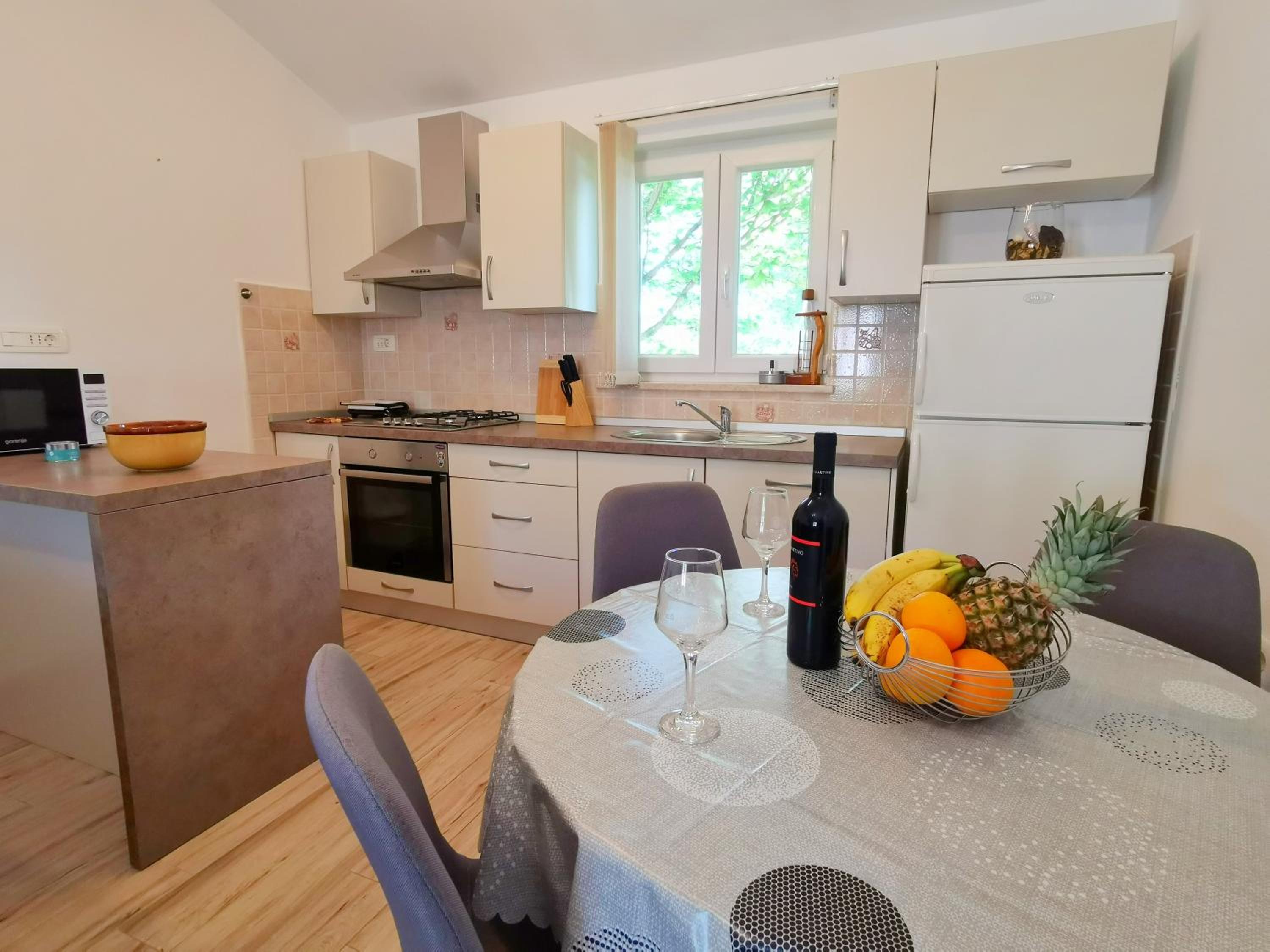 Vidas Nela - Holiday House