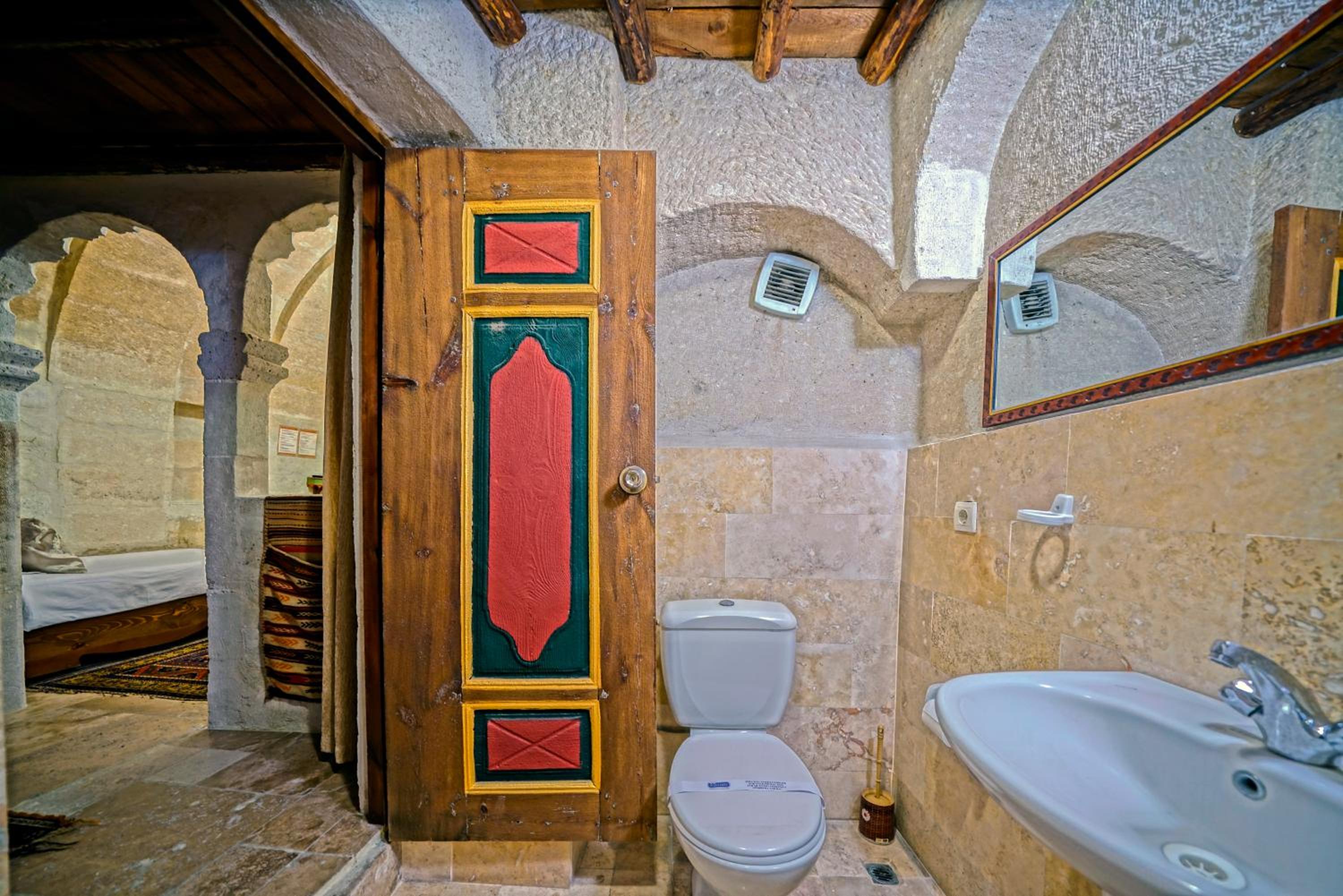 Elysee Cave House - Image 46