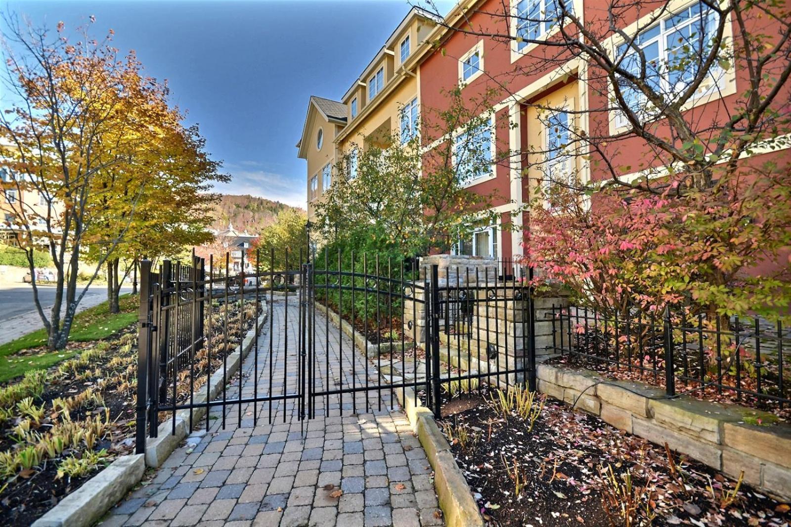 Bondurant by Tremblant Platinum view 2