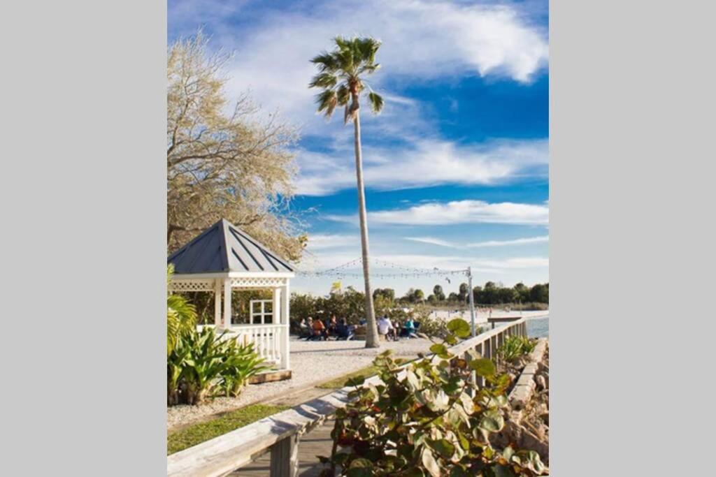 Little Harbor Resort #306 Tampa Bay FL Beach, Bayside, 2 Pools view 4
