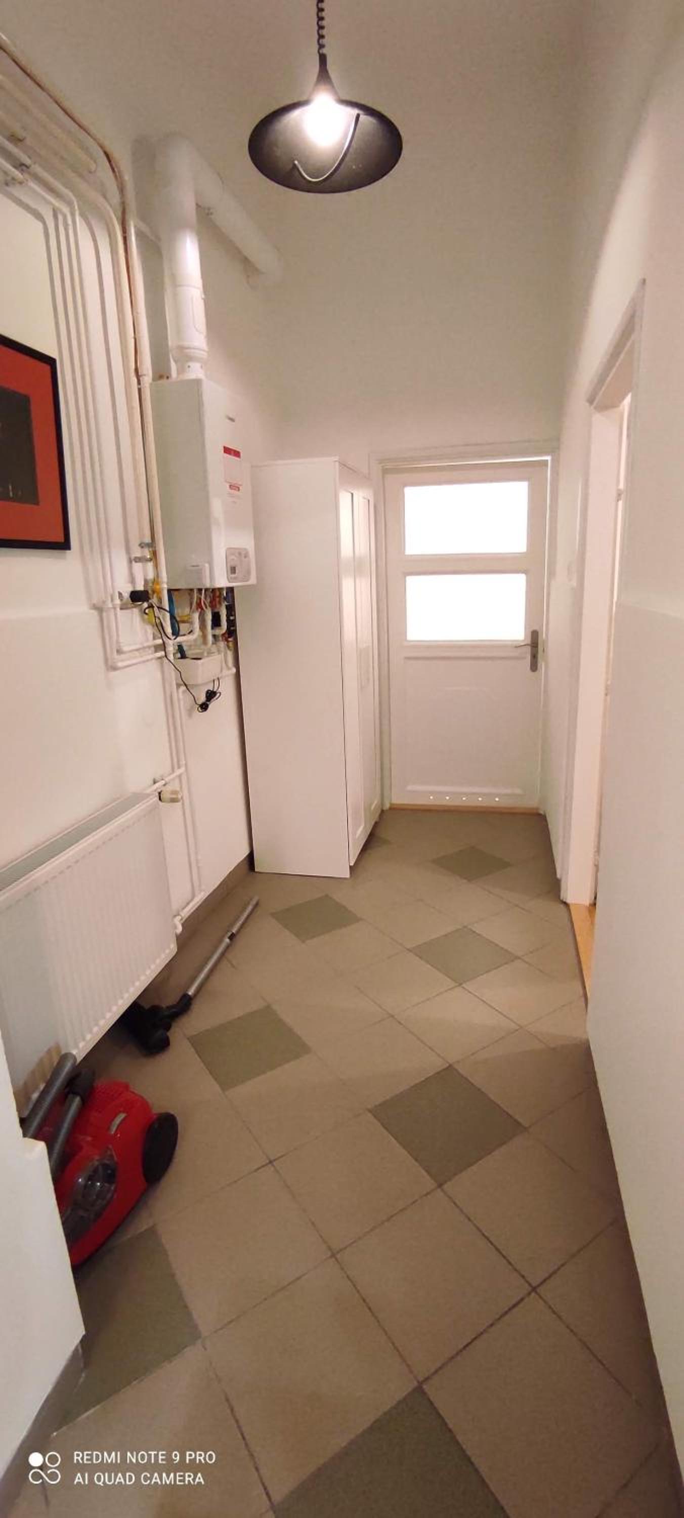 FSQH UNDER Apartman
