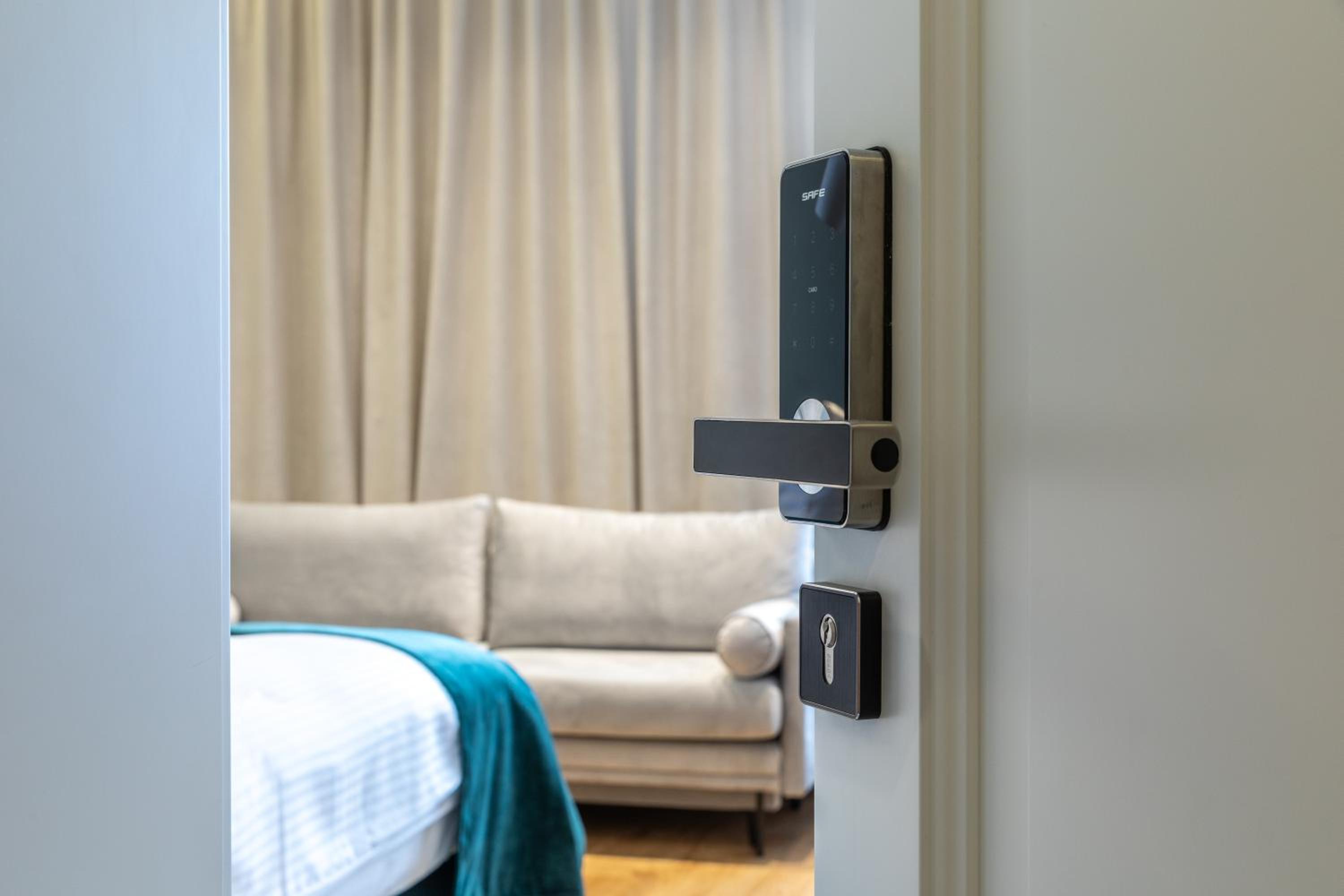 Riva Apartments by OneApartments view 4