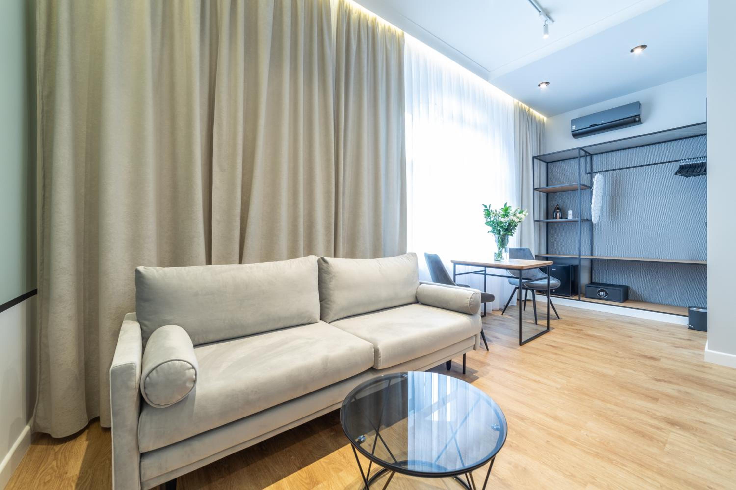 Riva Apartments by OneApartments view 3