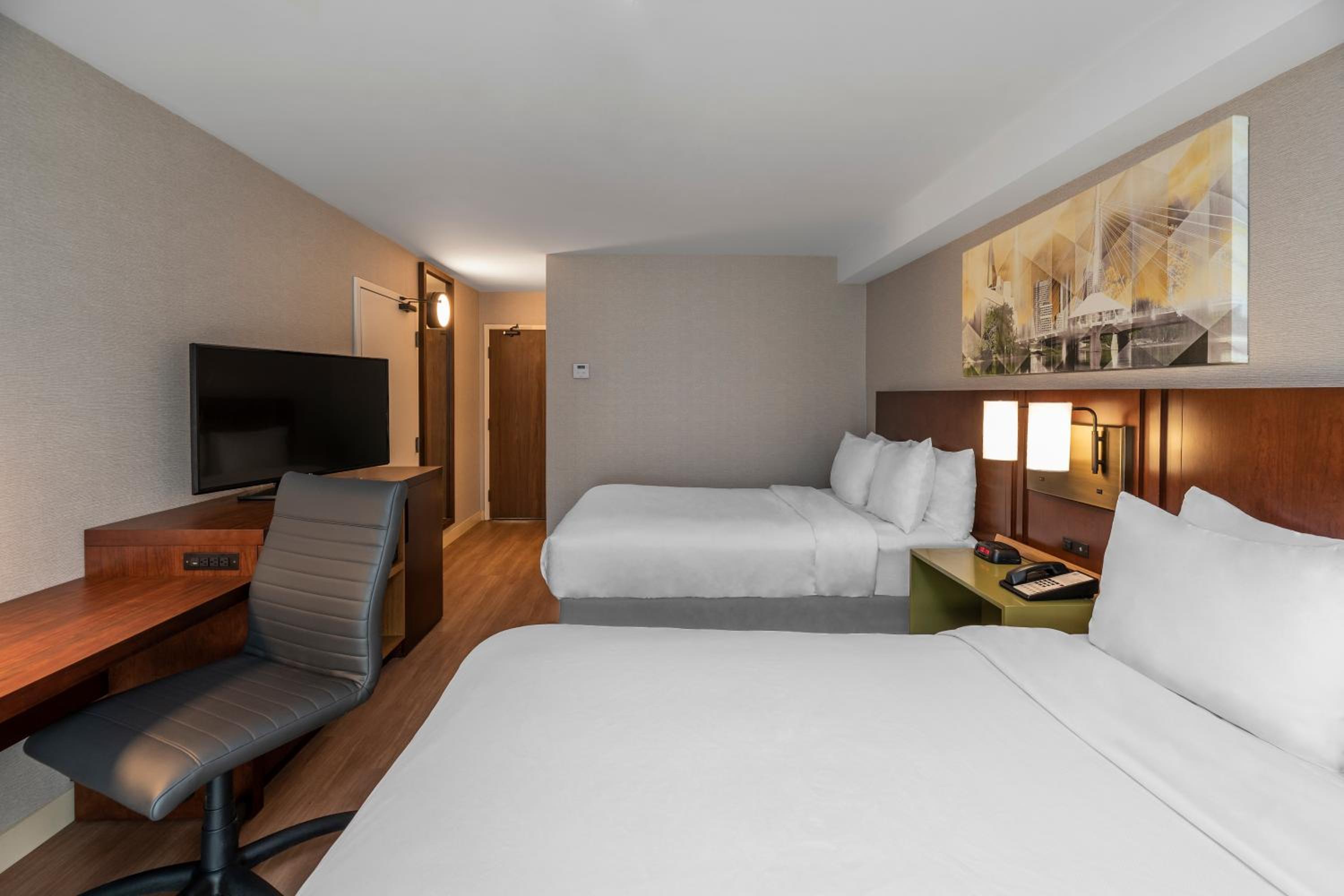 Comfort Inn West