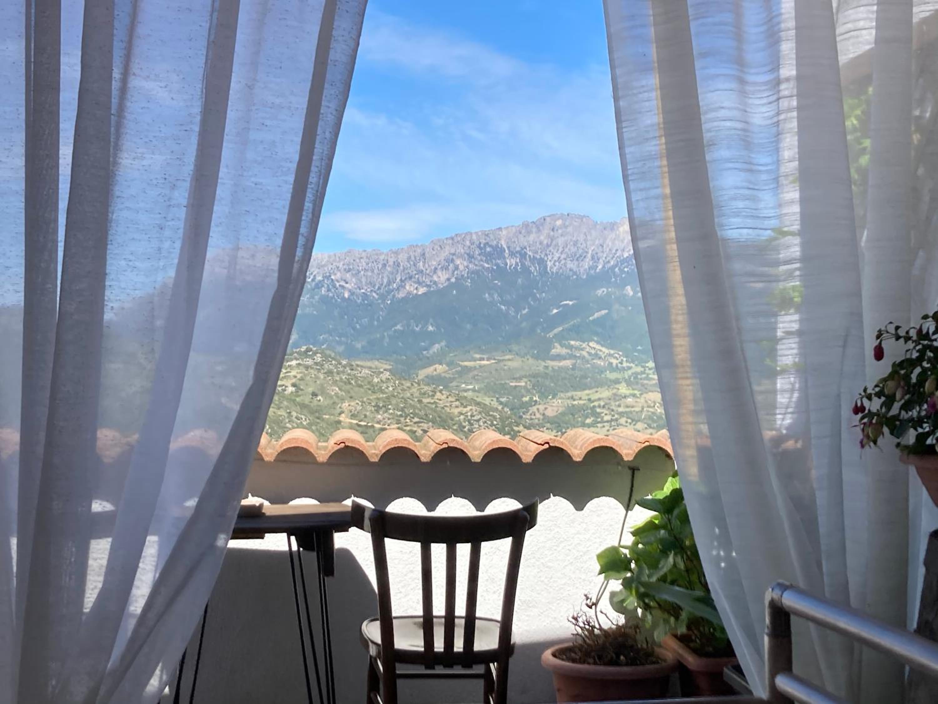Canduleri view 2