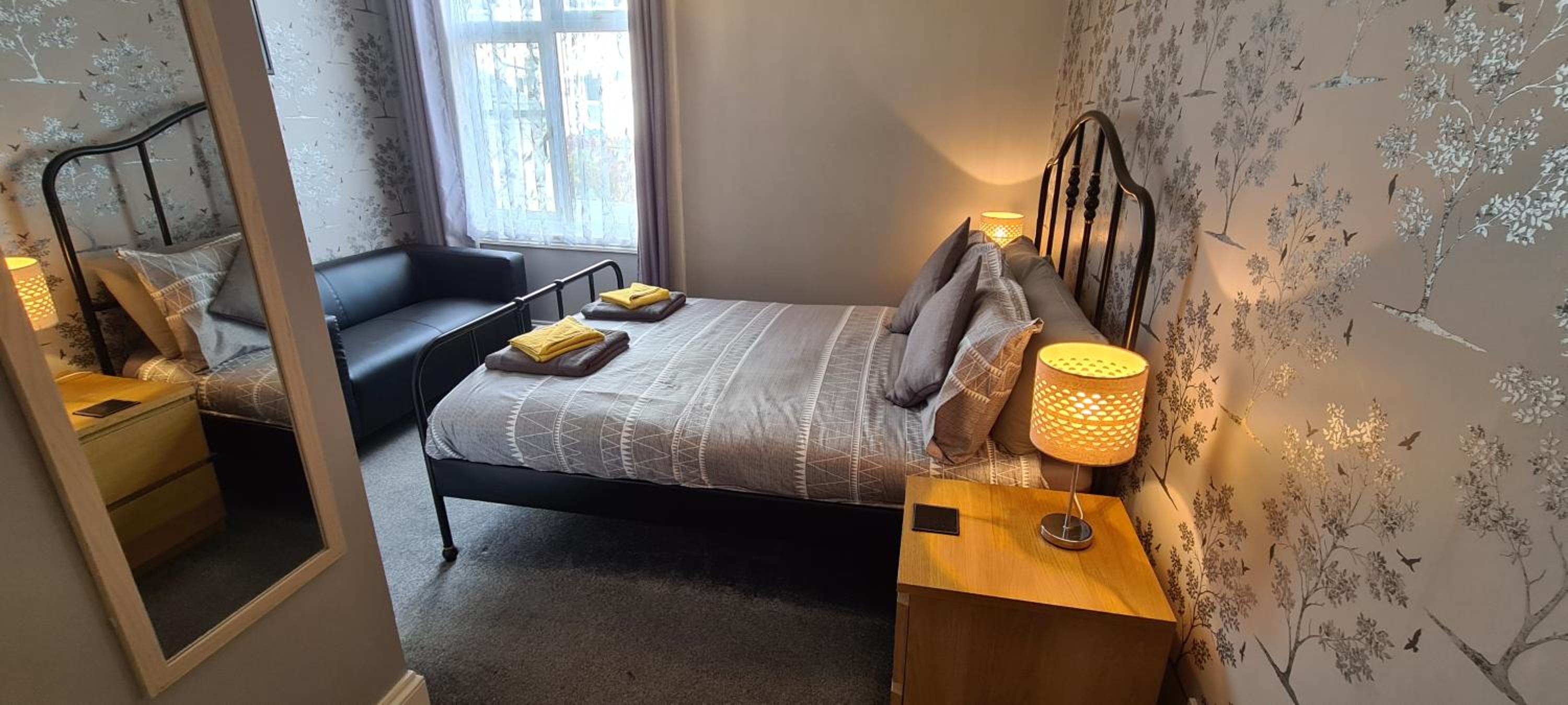 The Roslyn Guest House view 3
