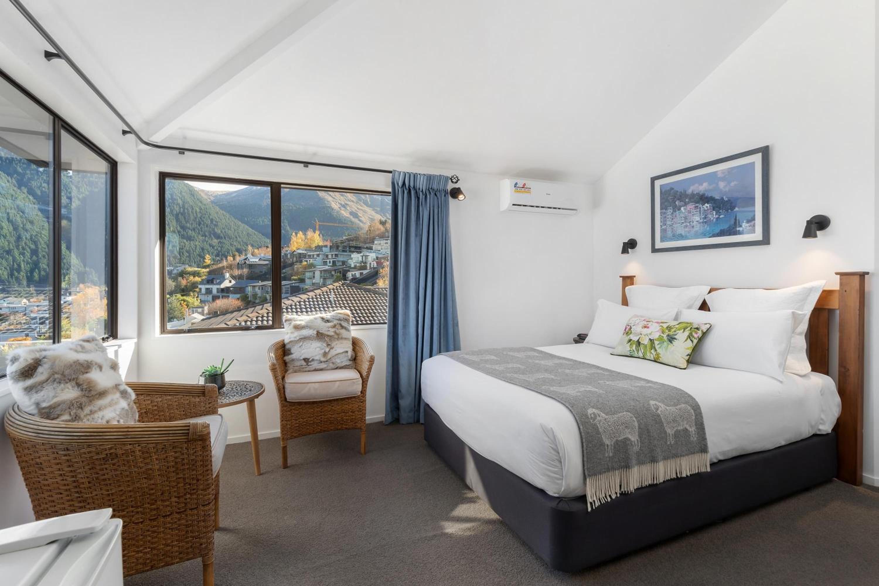 Balmoral Lodge