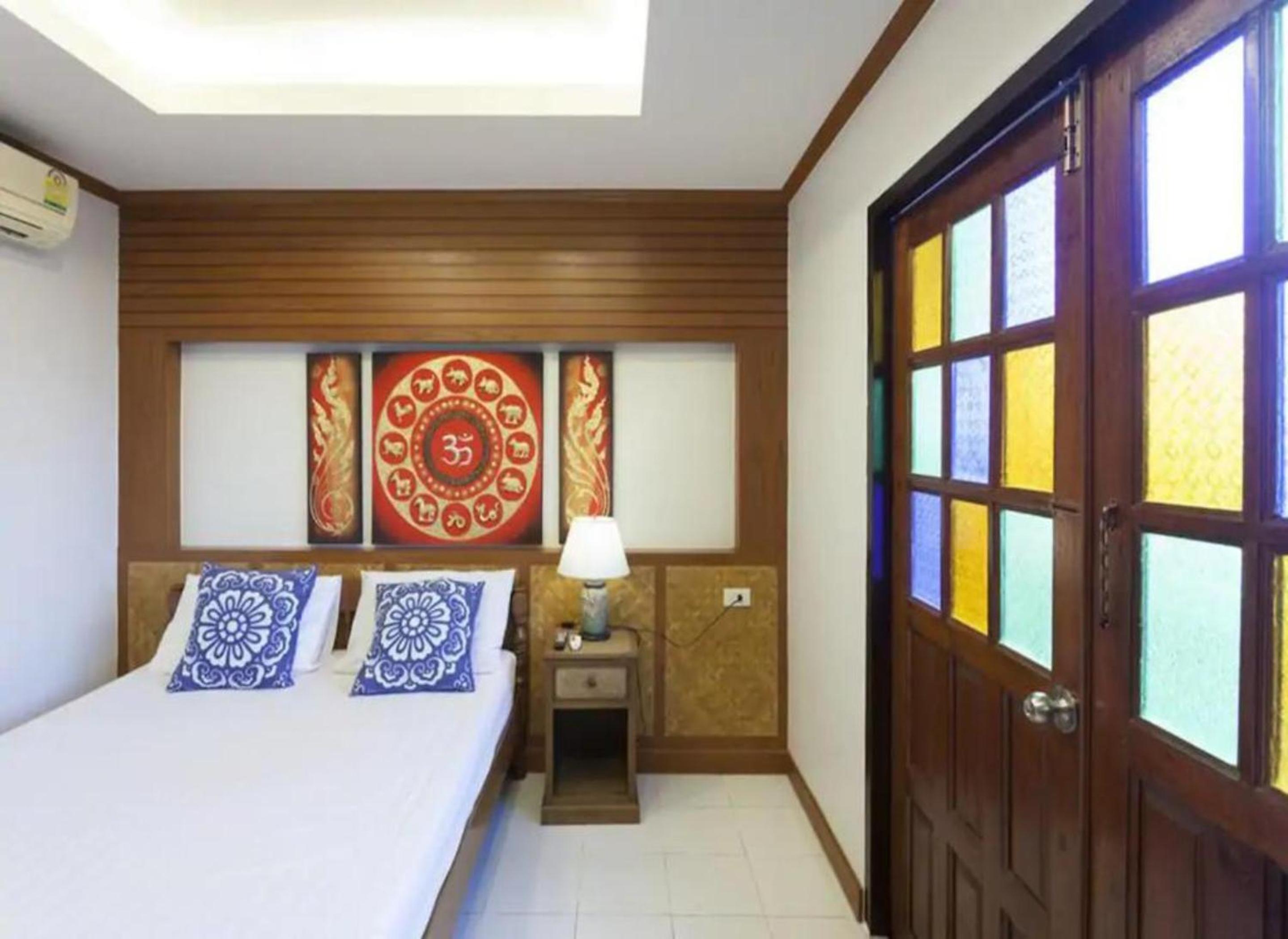 Little Home Guesthouse