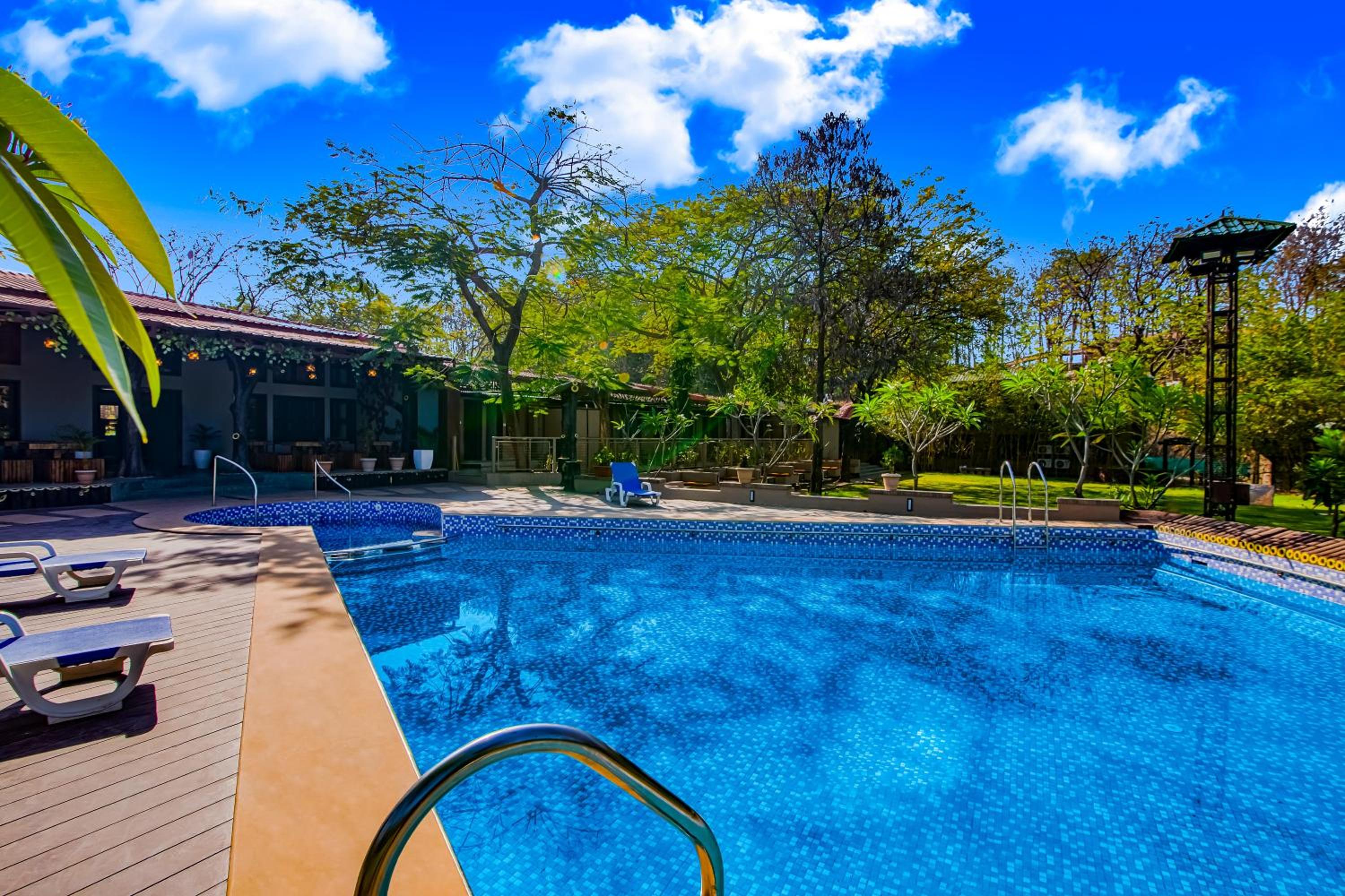 Club Mahindra Netrang