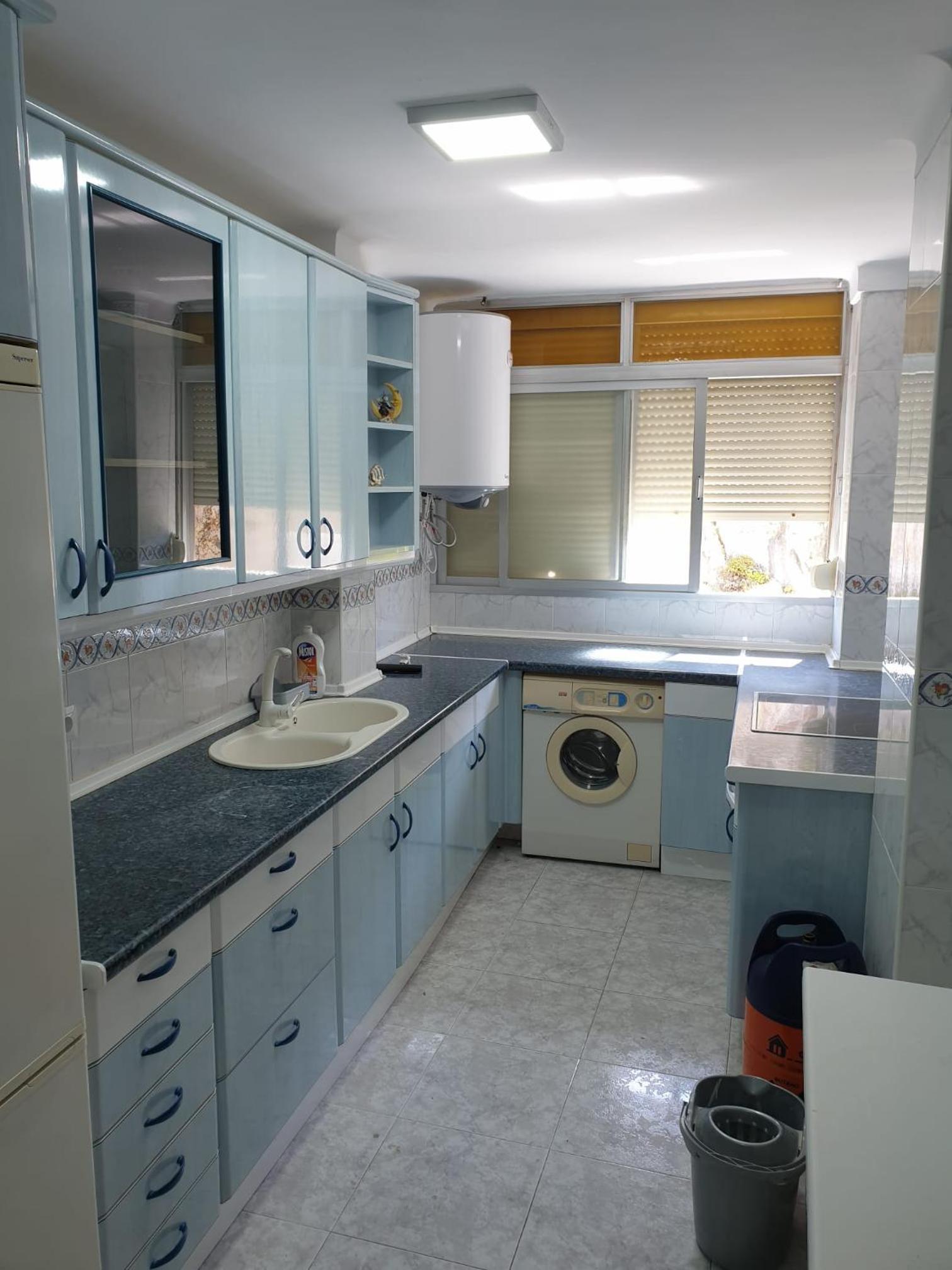 Bonito apartamento en primera línea de playa view 5