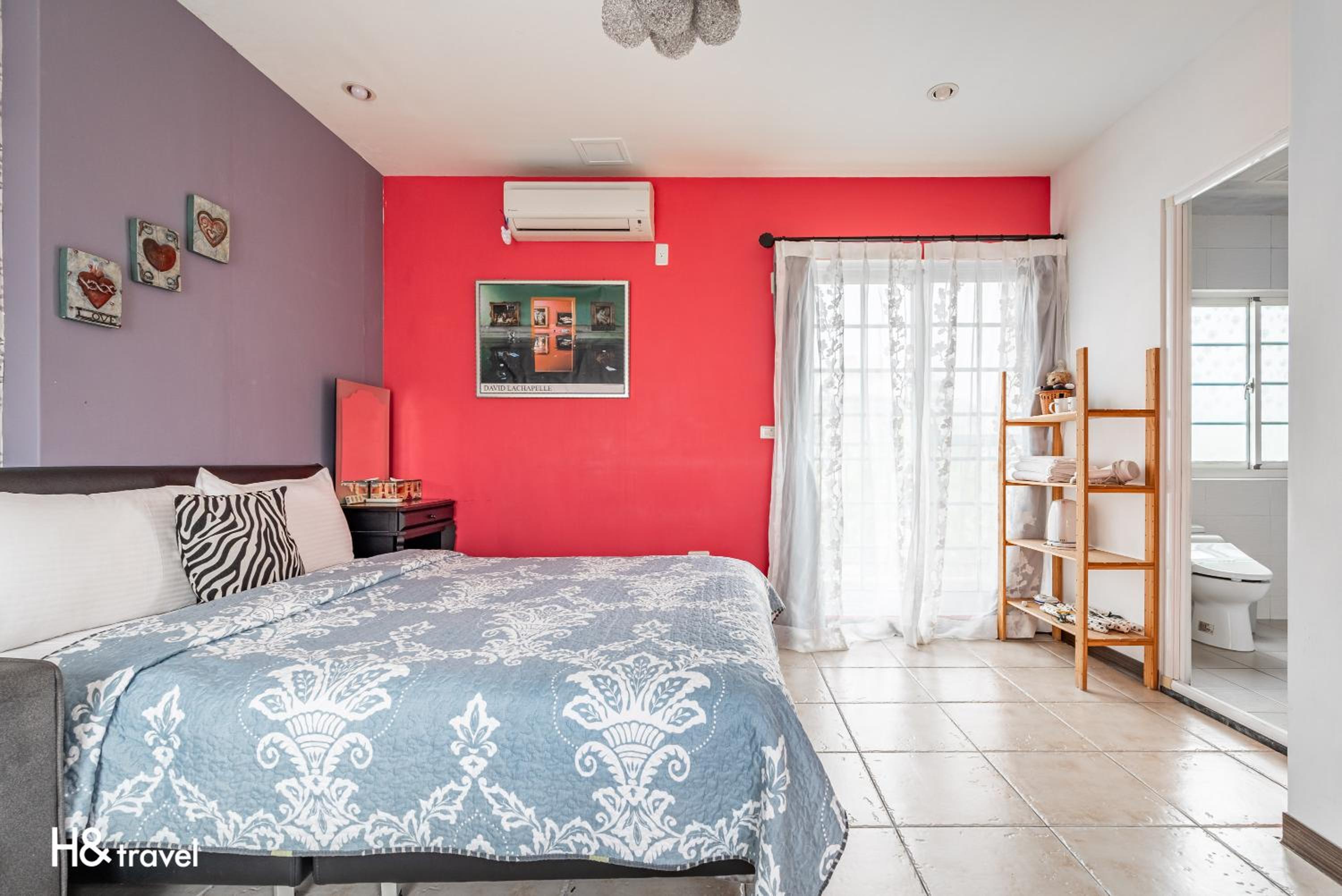 White Cotton Candy Homestay