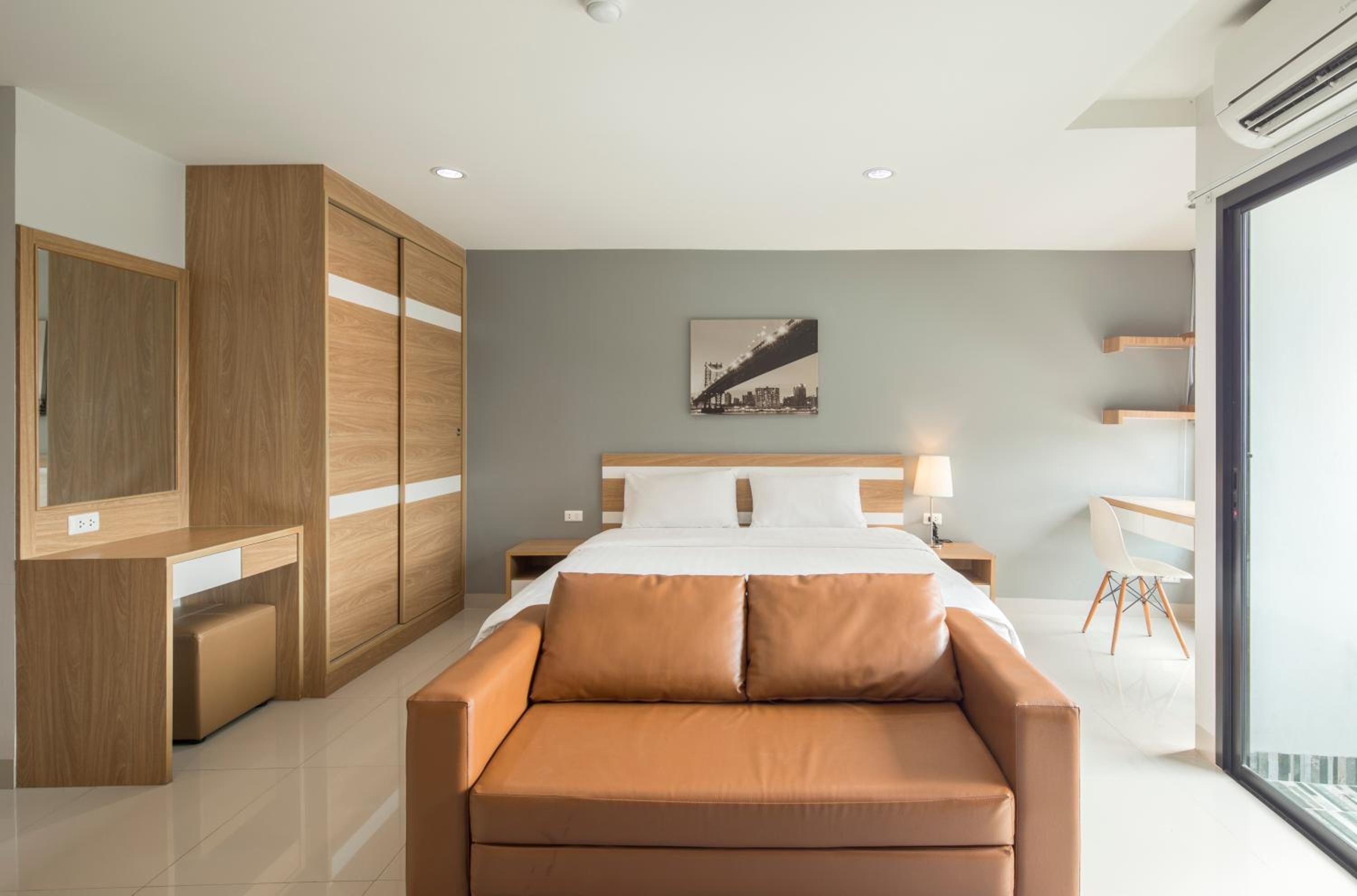 JK LIVING Hotel And Service Apartment