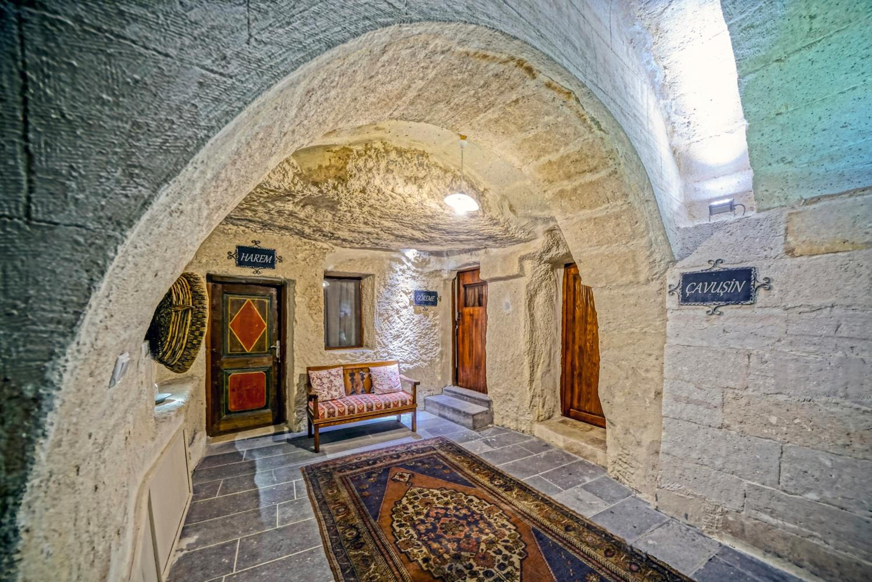 Elysee Cave House - Image 178