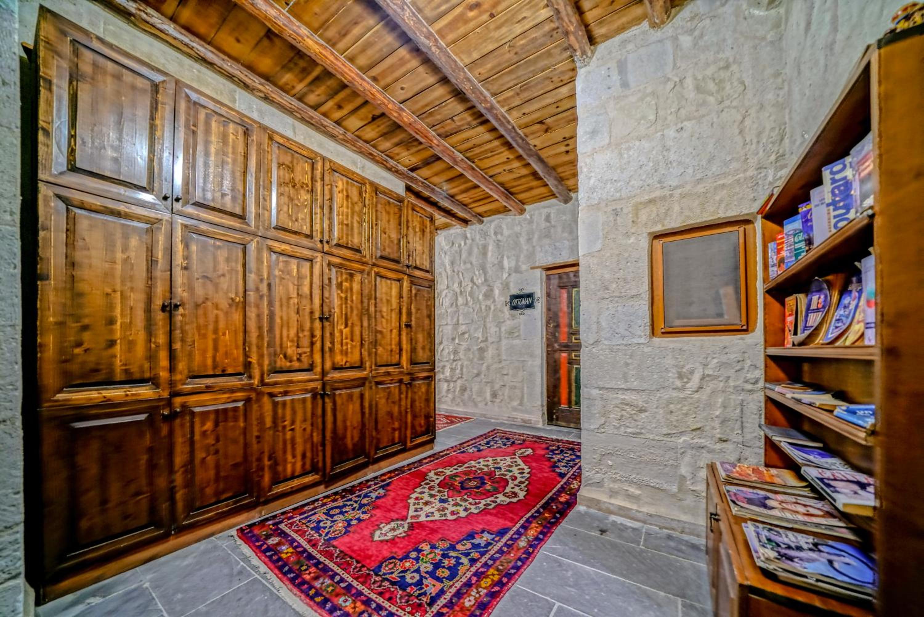 Elysee Cave House - Image 88