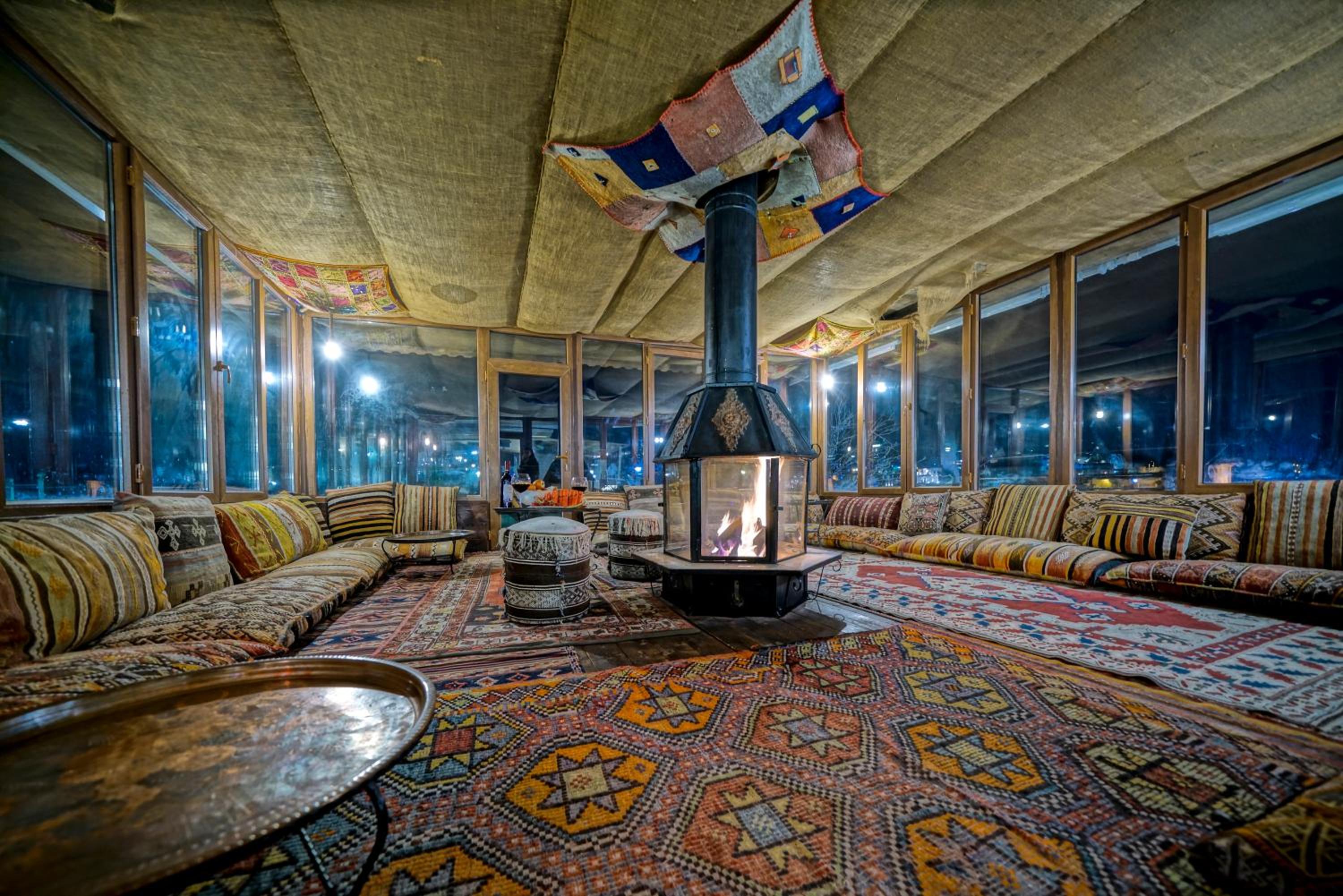 Elysee Cave House - Image 92