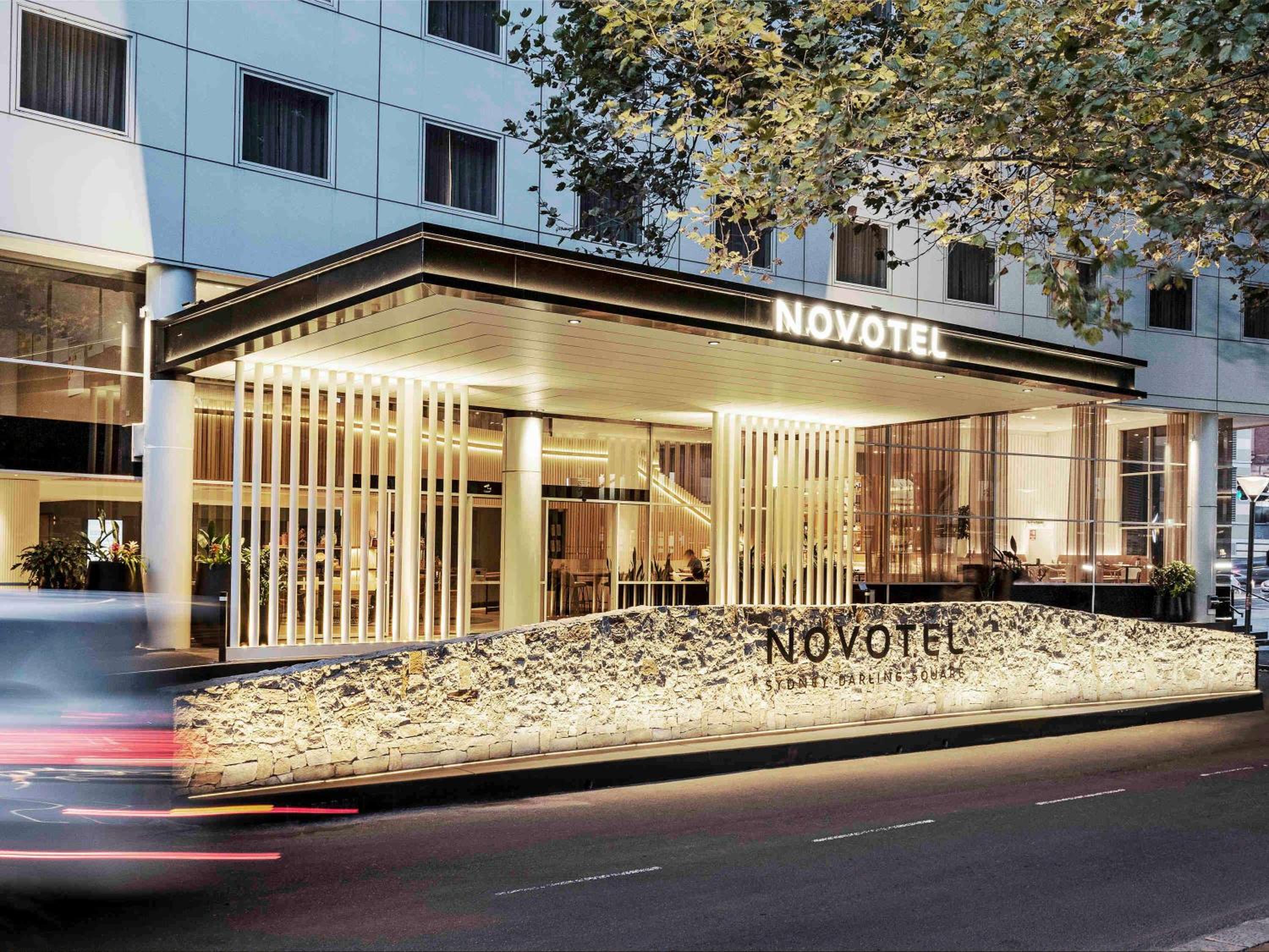 Hotel Novotel Sydney Darling Square - Image 1