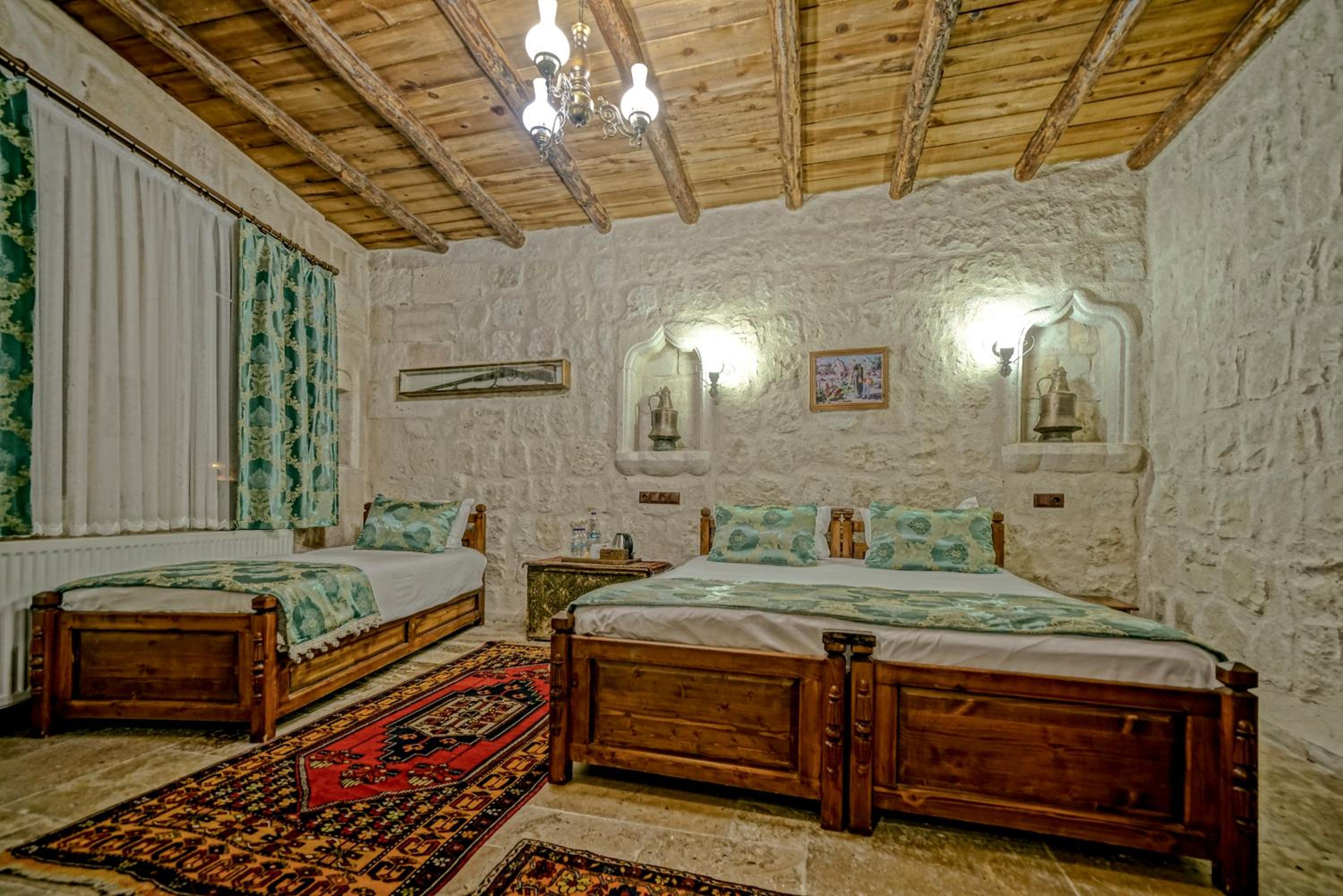 Elysee Cave House - Image 59