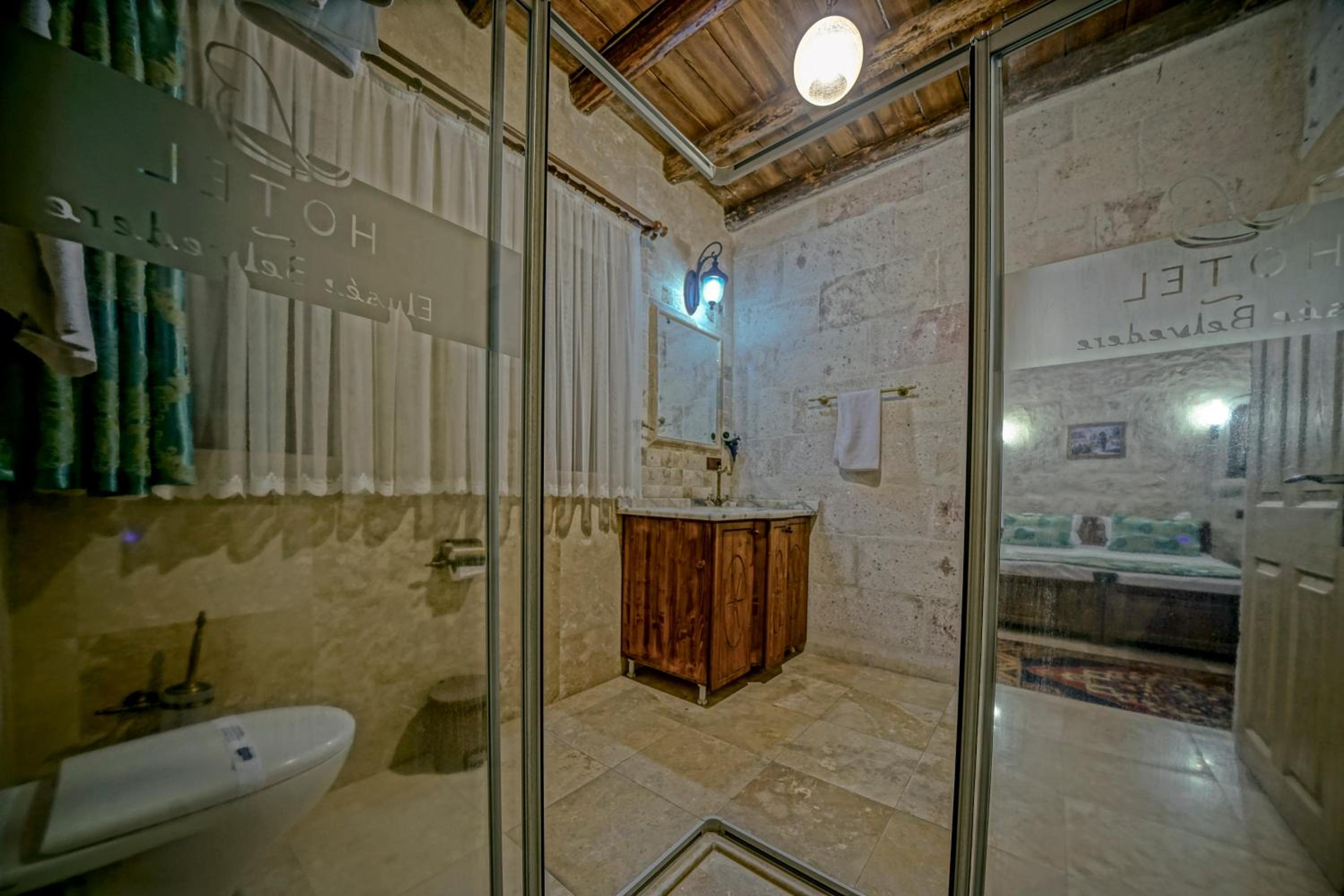 Elysee Cave House - Image 131