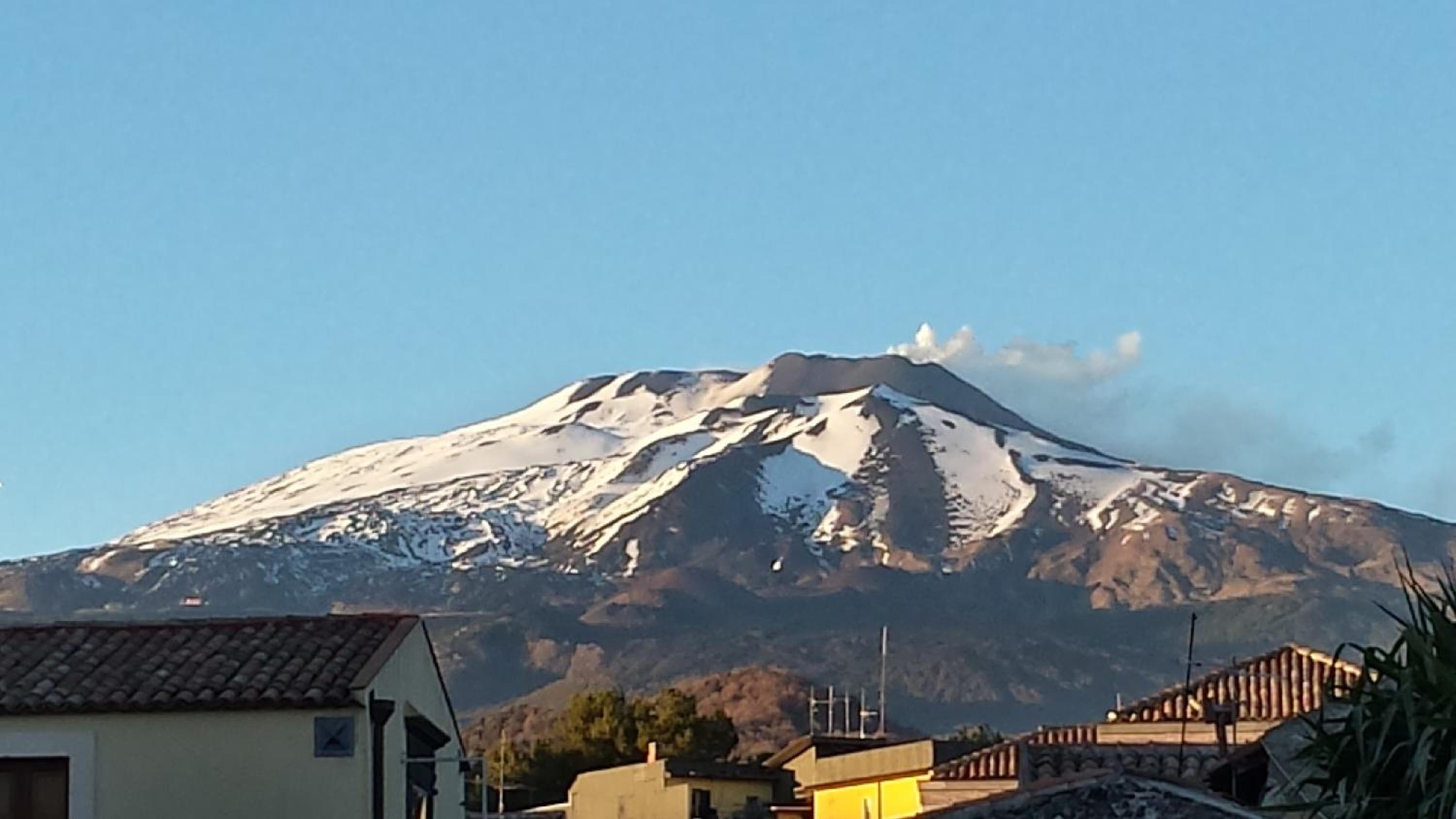 Etna Holiday Home