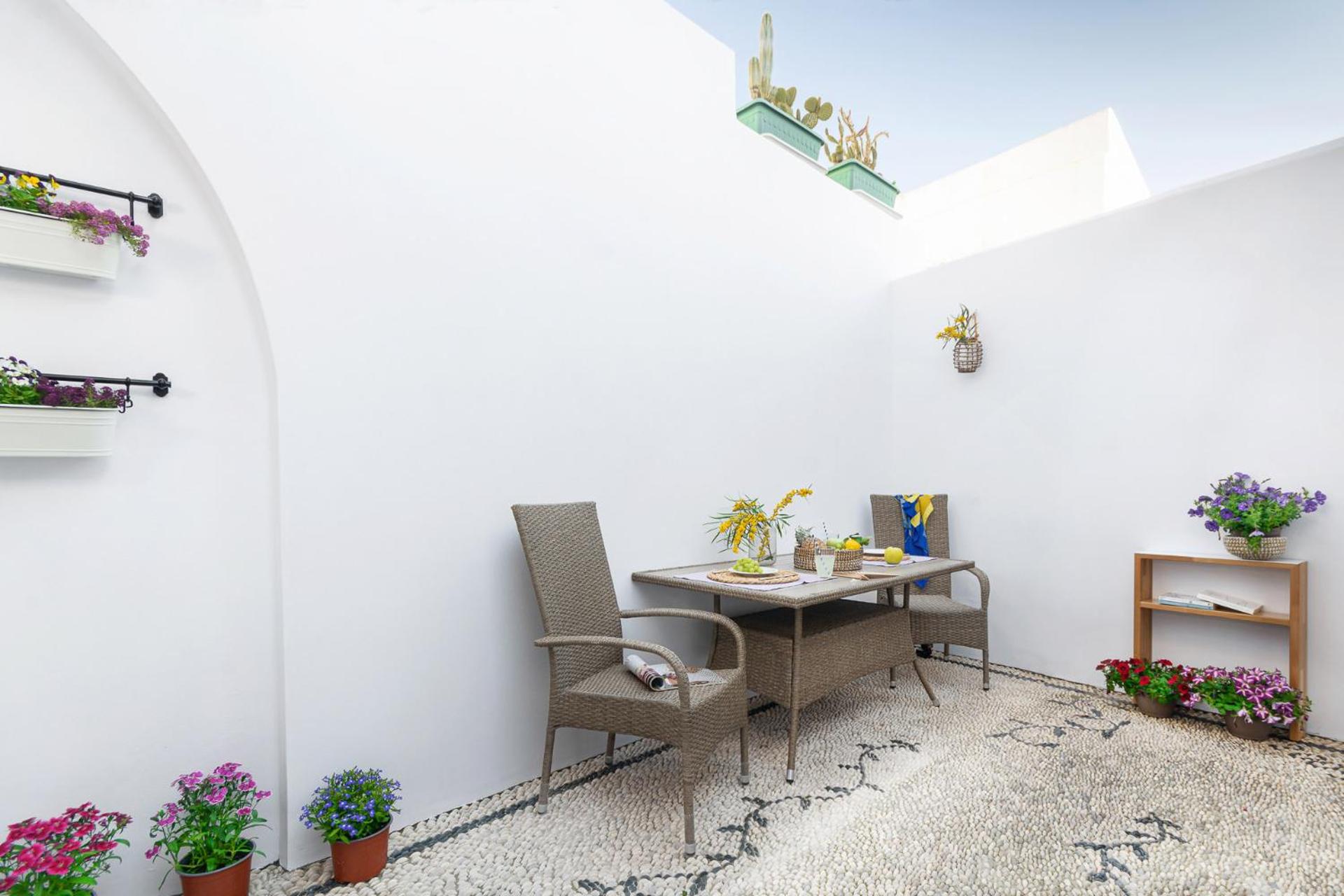 Photo 33