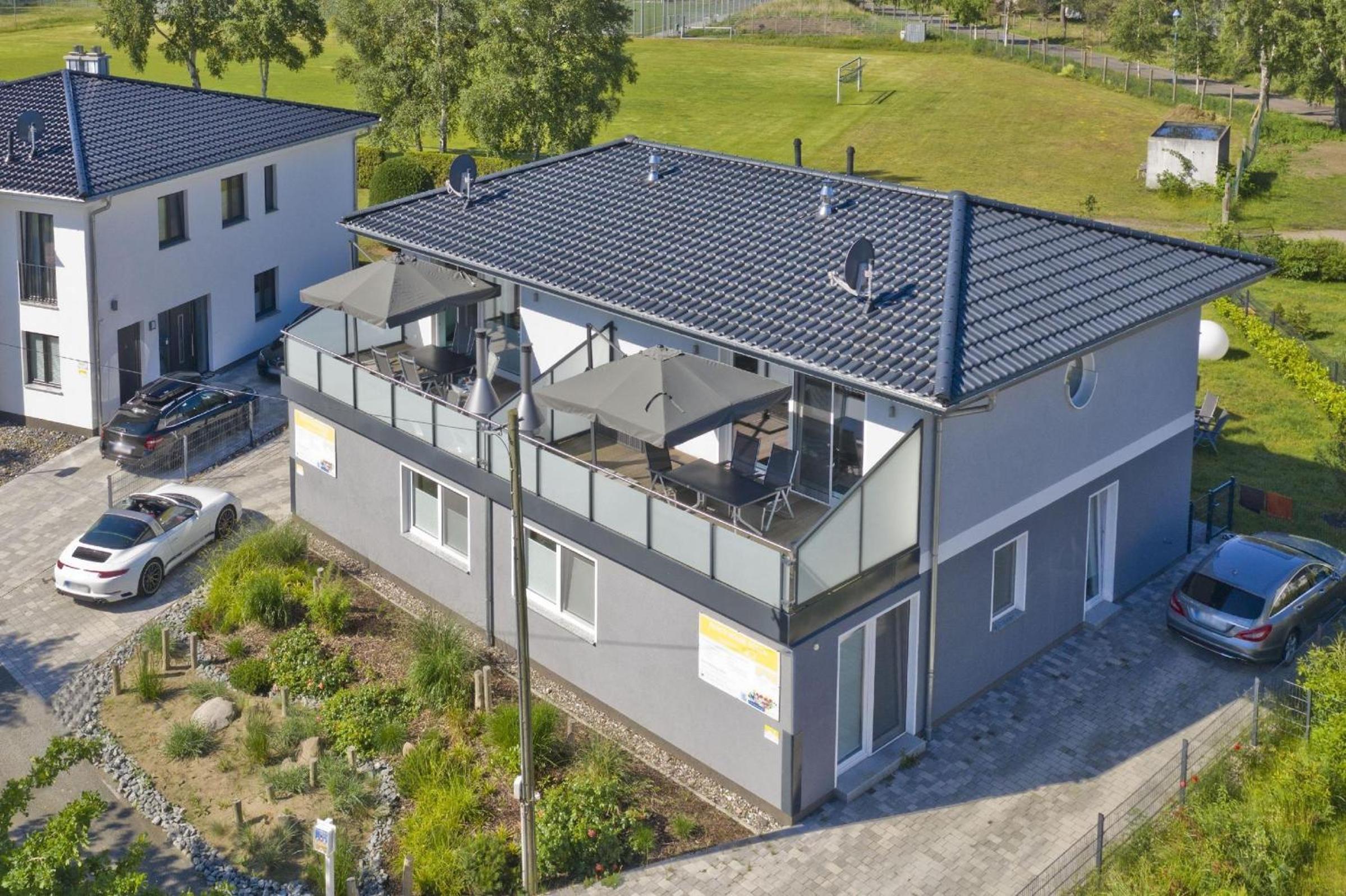 Ruegen-Beach-House-Haus-Schostek