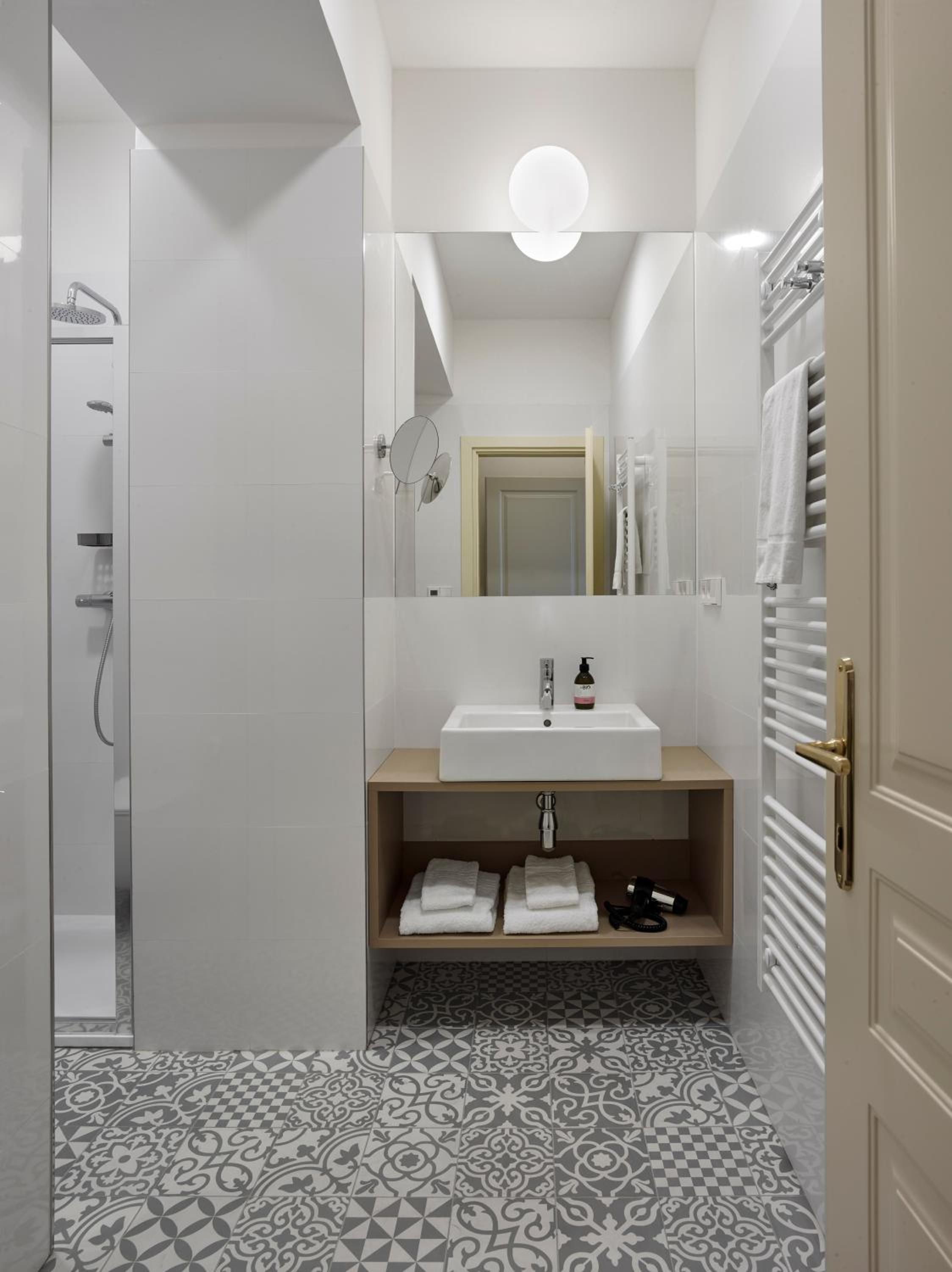 Franz BY ZEITRAUM en Prague — bathroom