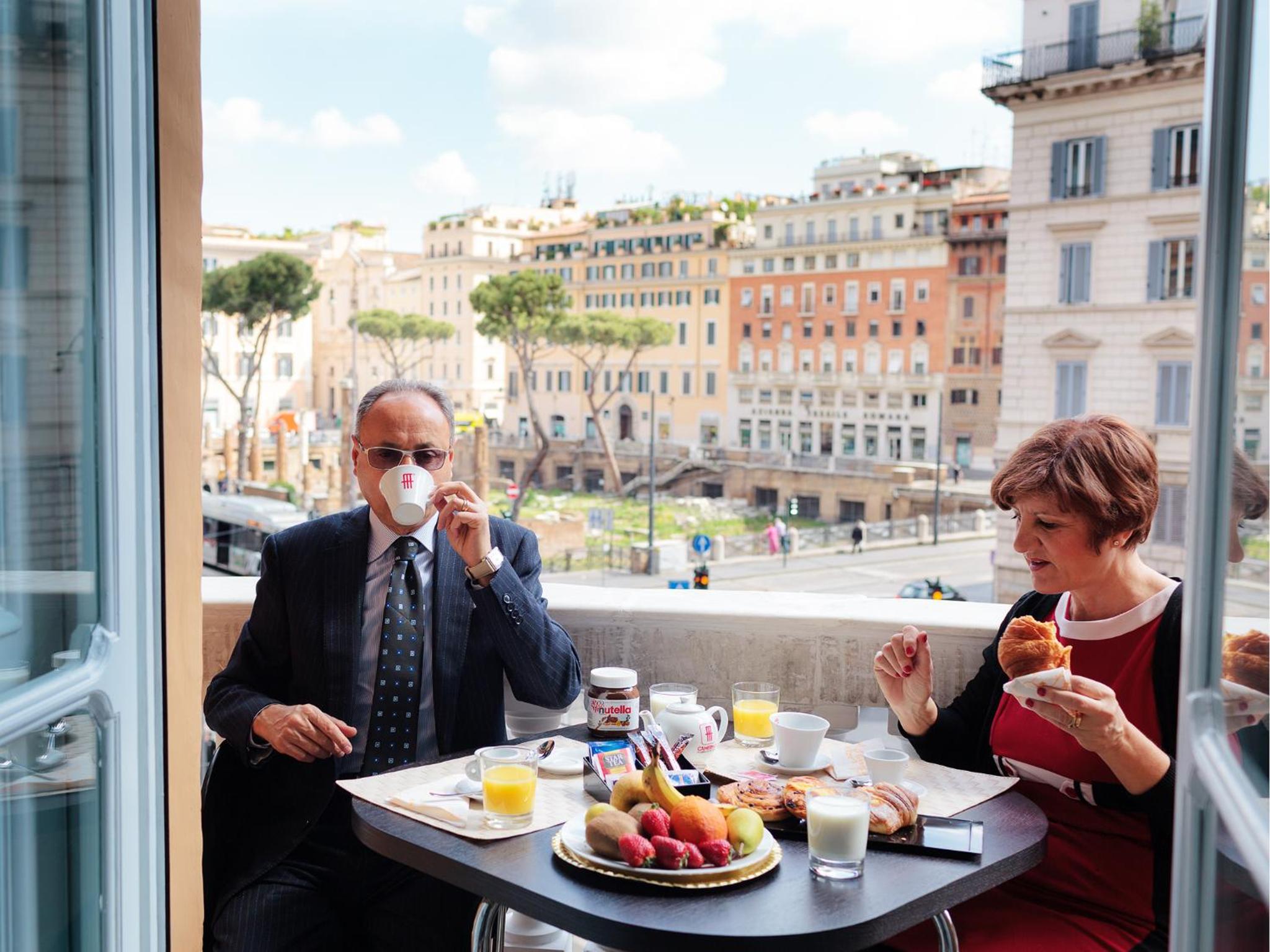 Lh Royal Suites Terrace