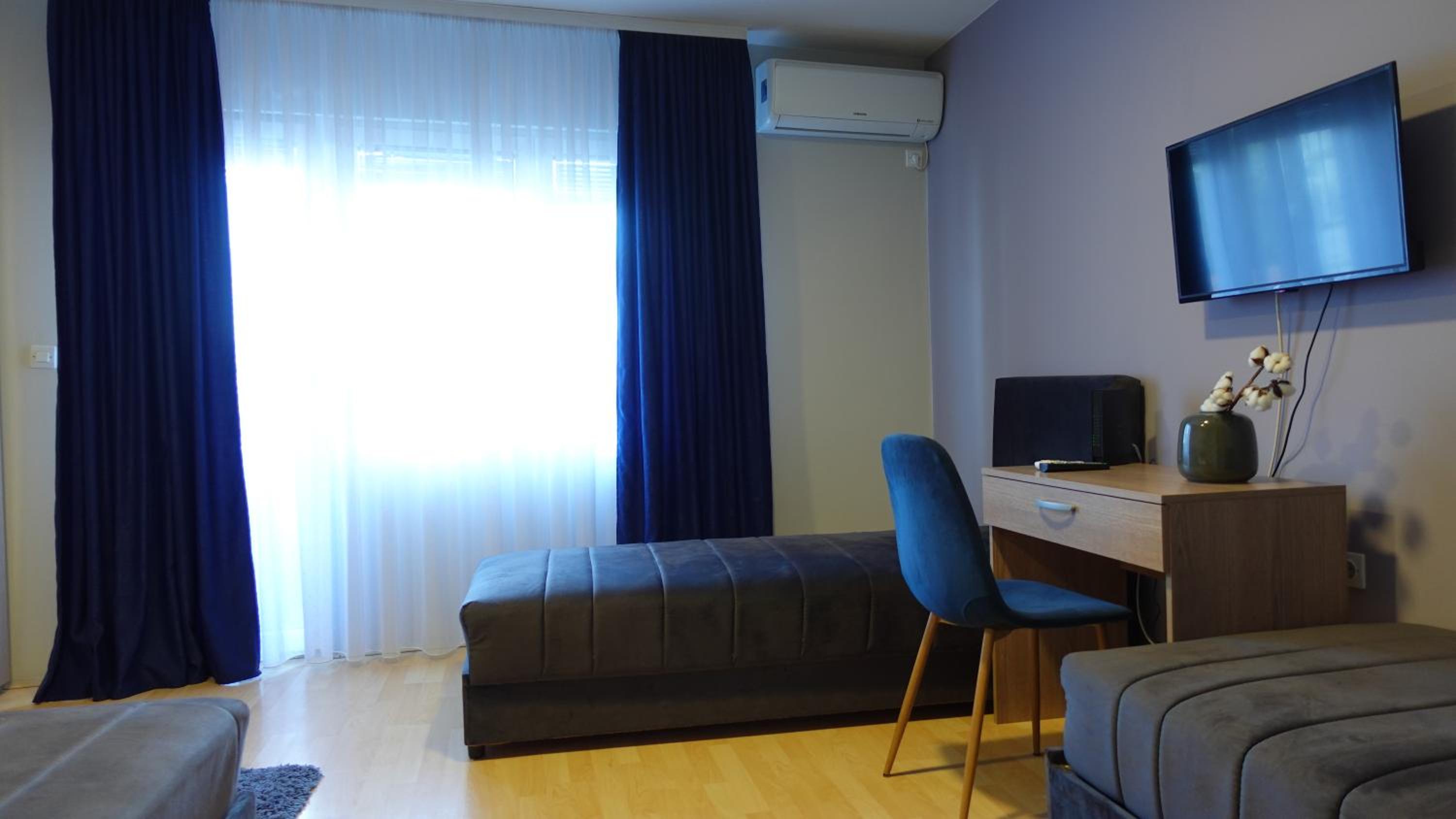 Photo 42