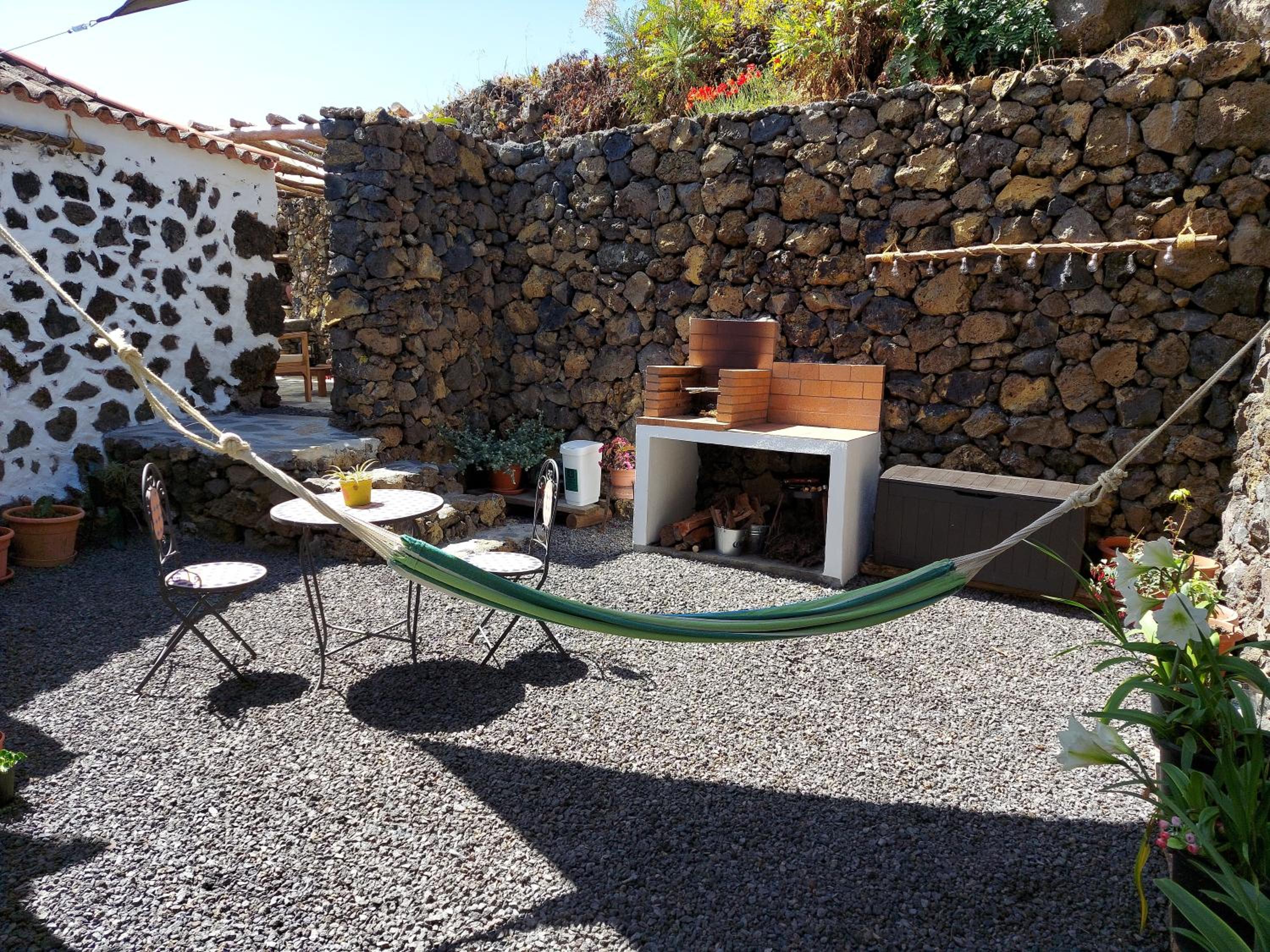 VV Casa Bastina "by henrypole home" view 3