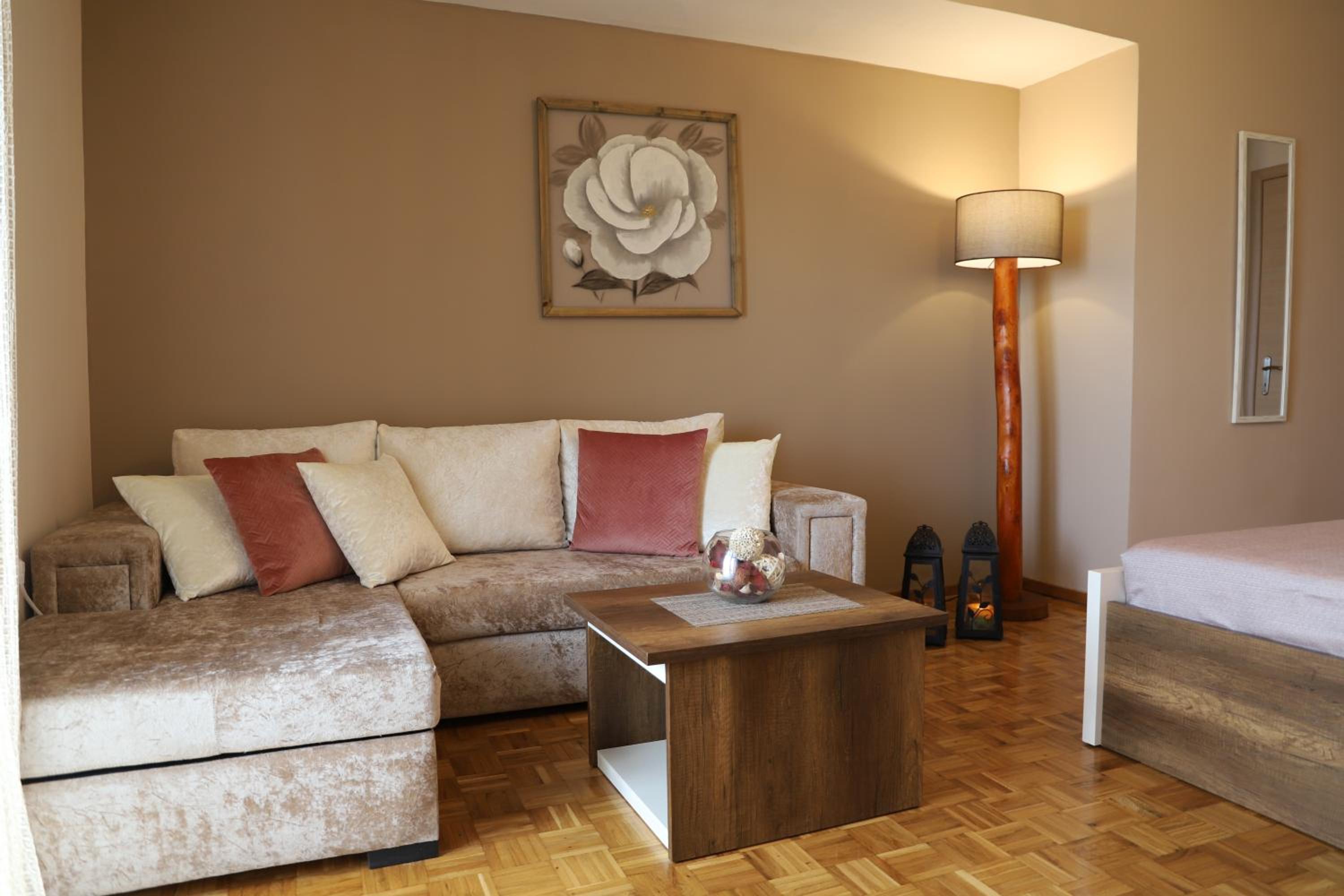Sunrise Apartment