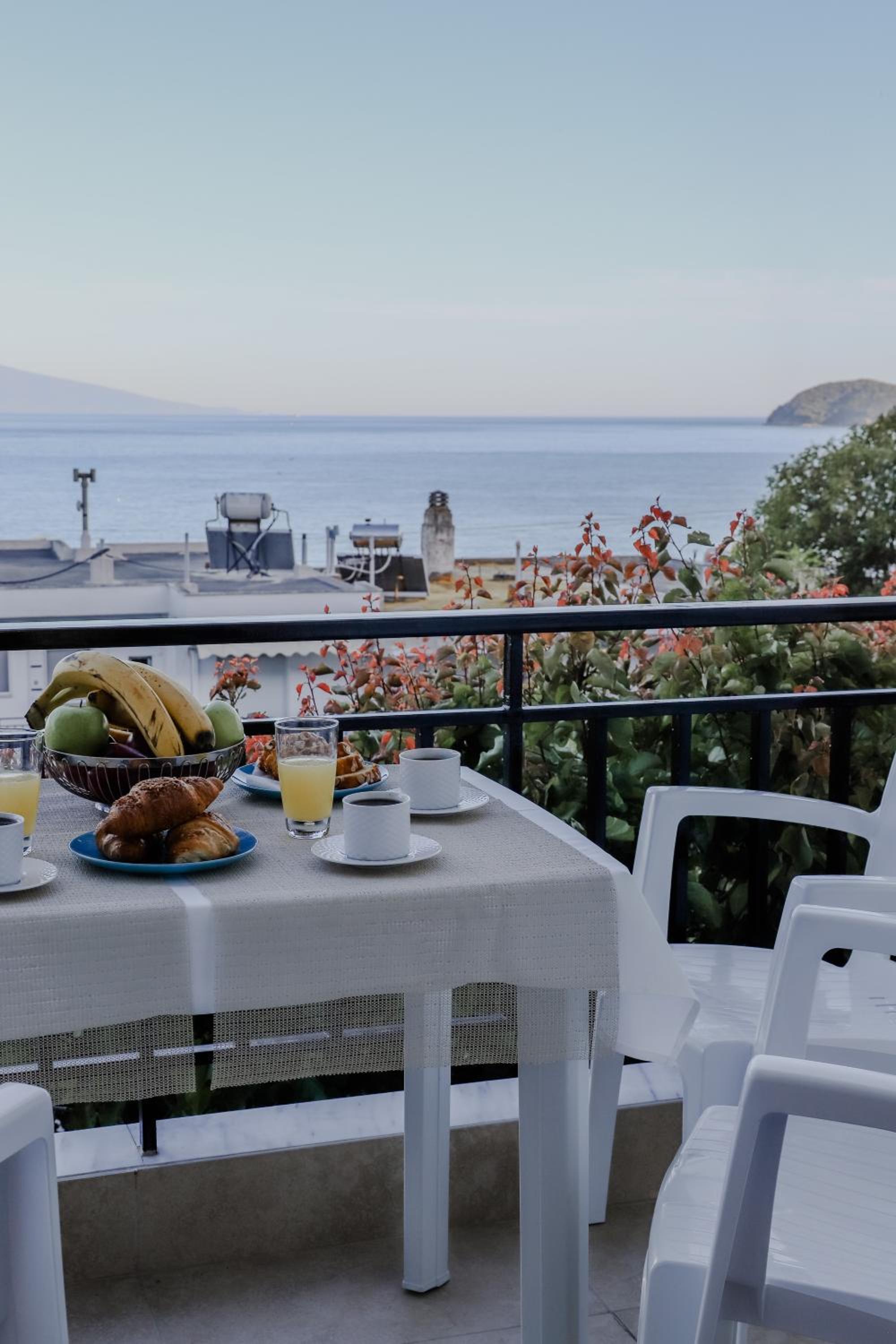 Sunrise Apartment