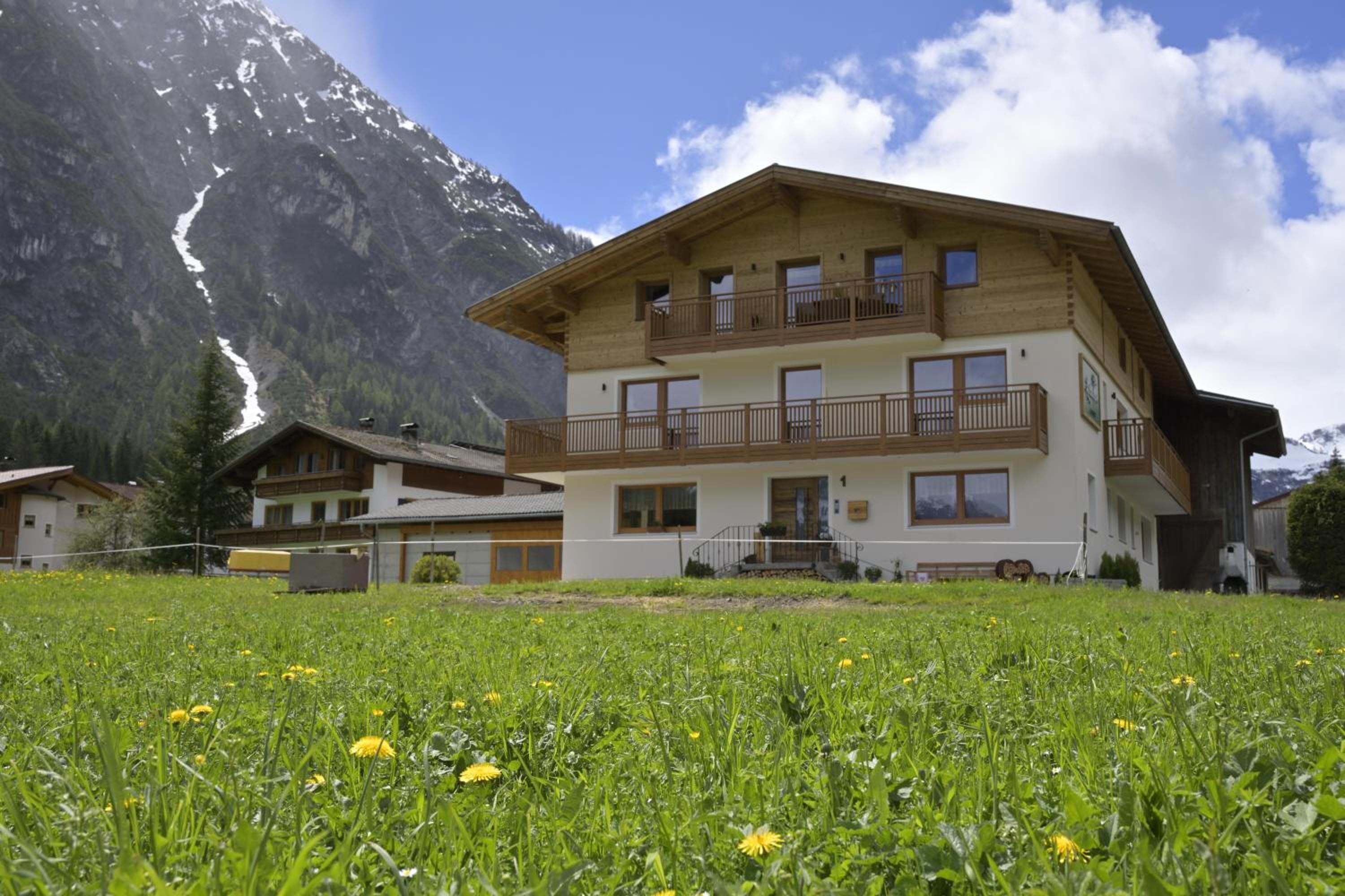 Lechtal-Pur-Aparts view 3