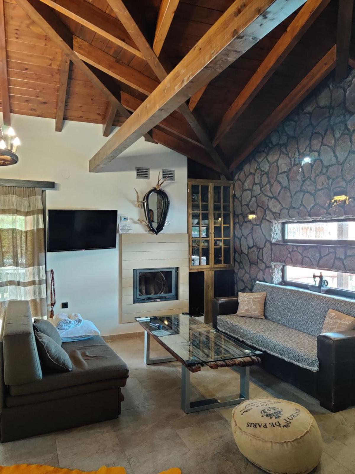 Vintage Lux Homes photo 4