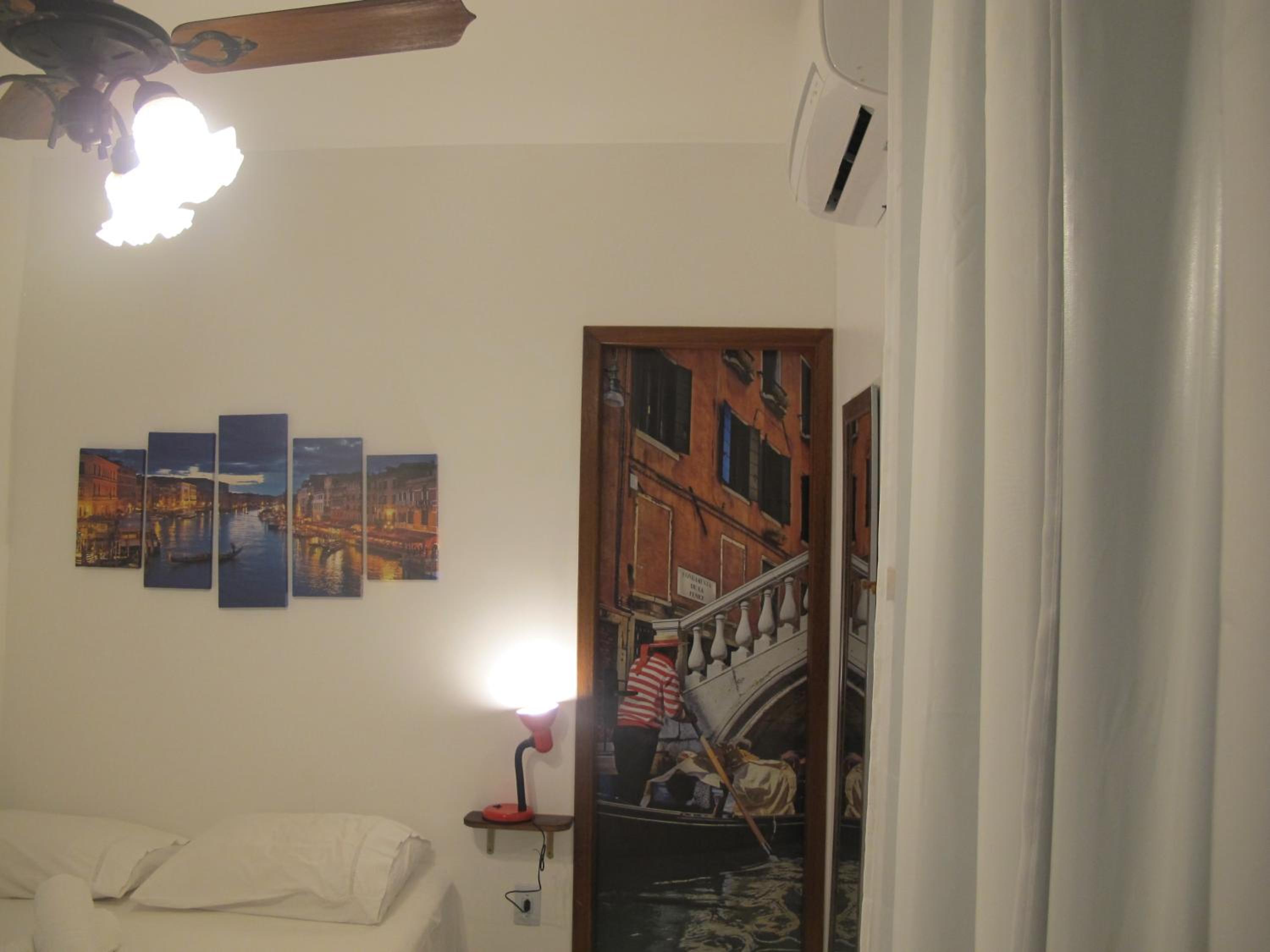 Photo 33