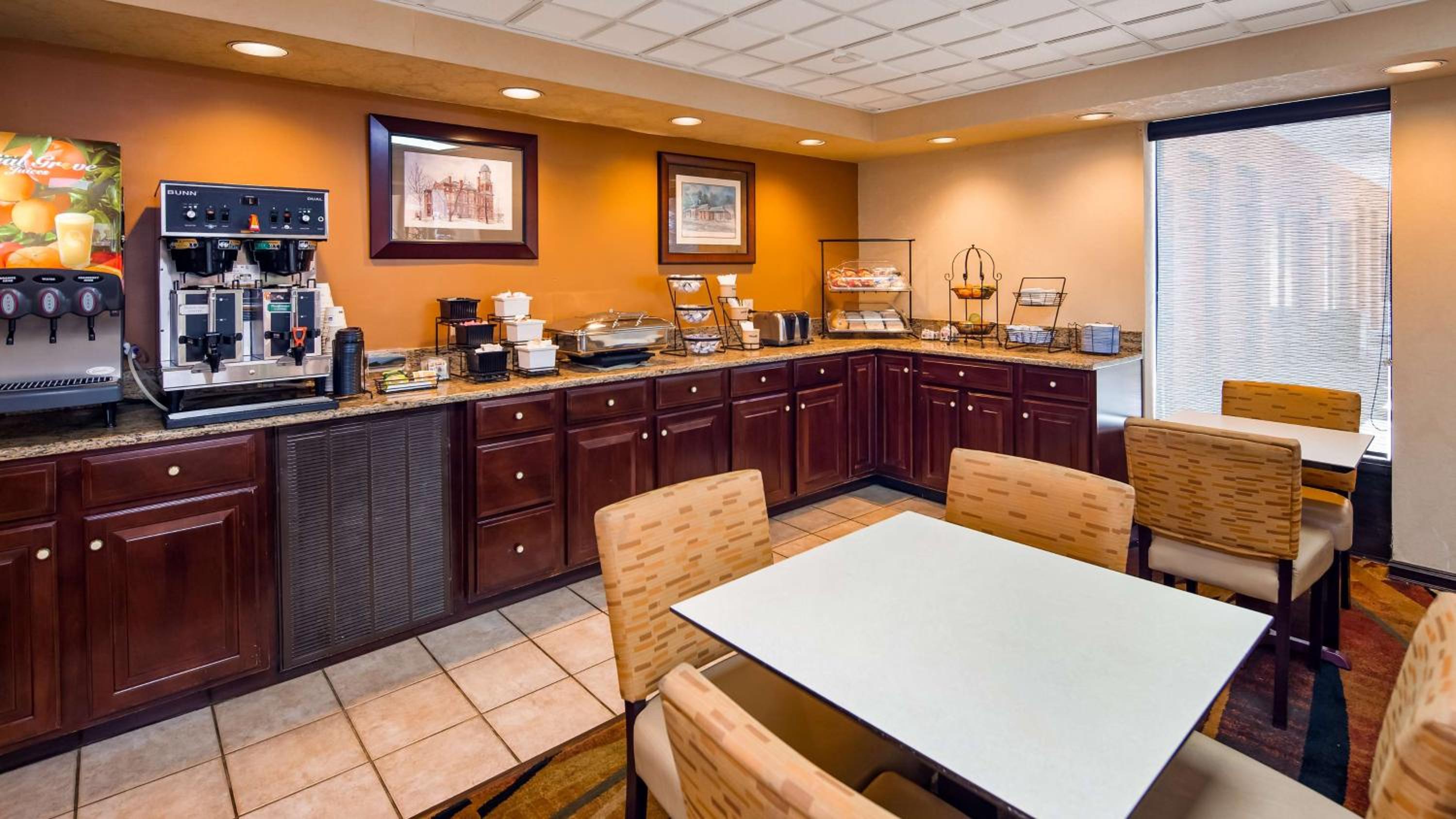 Cookeville Vacations - Best Western Thunderbird Motel - Property Image 28