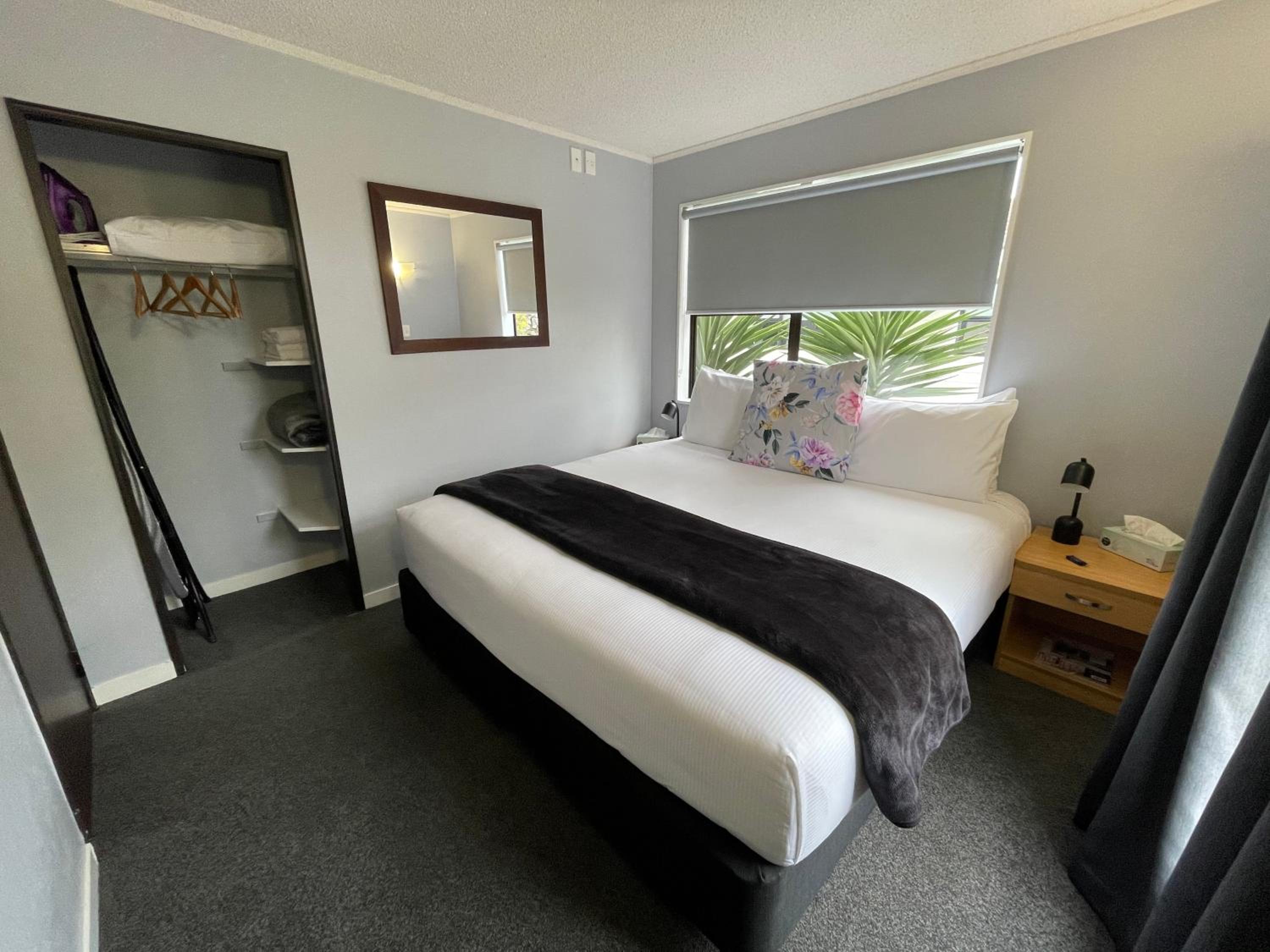 Hacienda Motor Lodge
