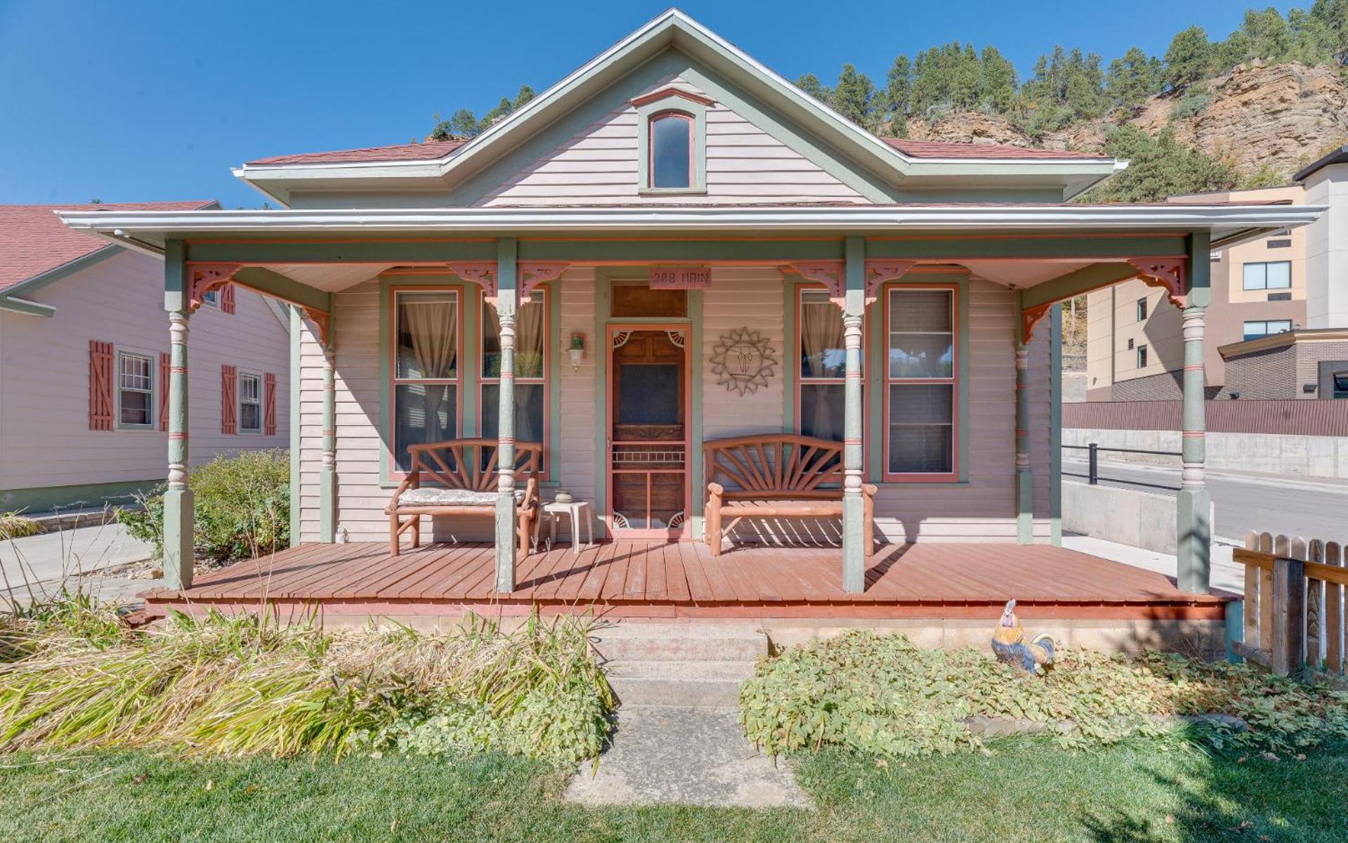 First Deadwood Cottages