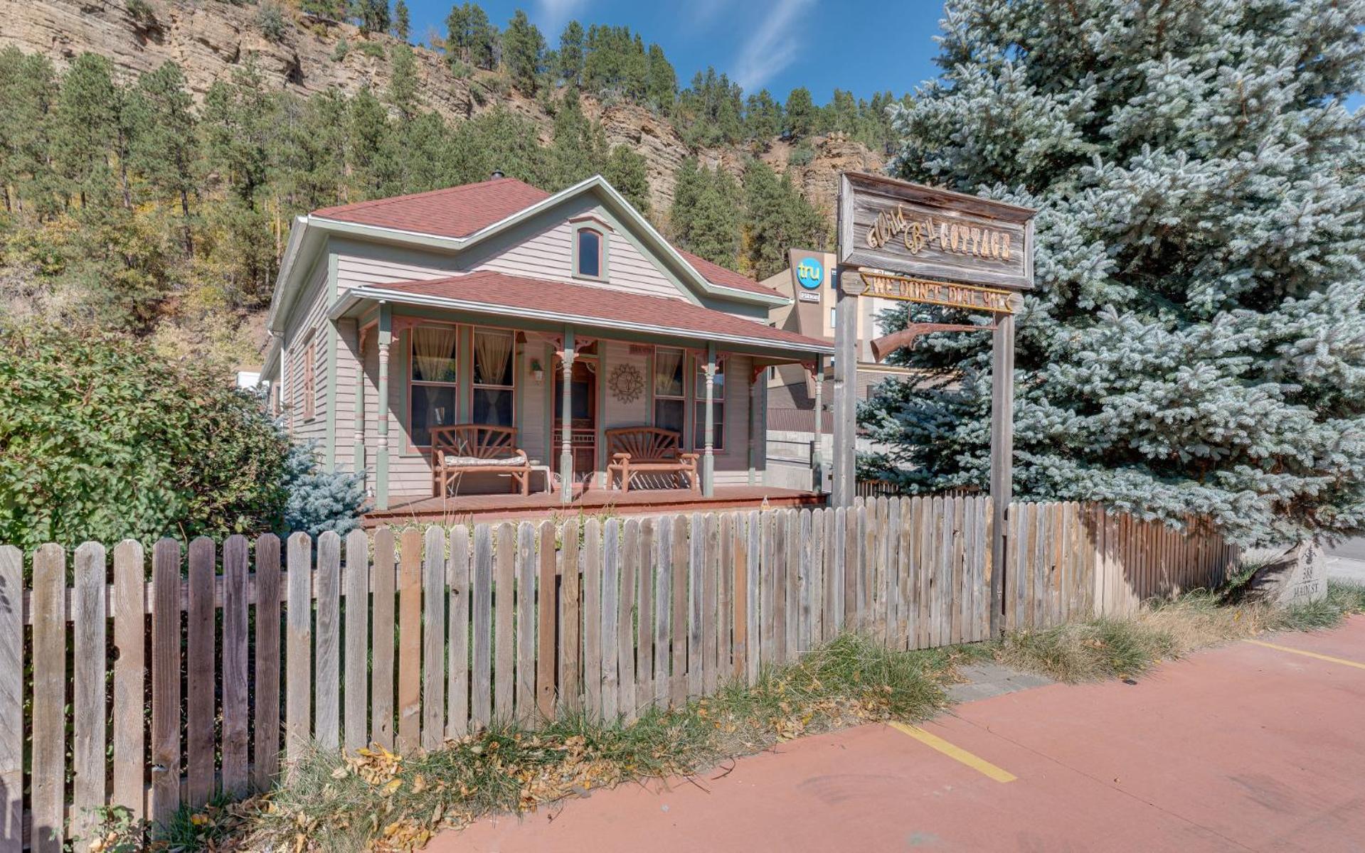 First Deadwood Cottages