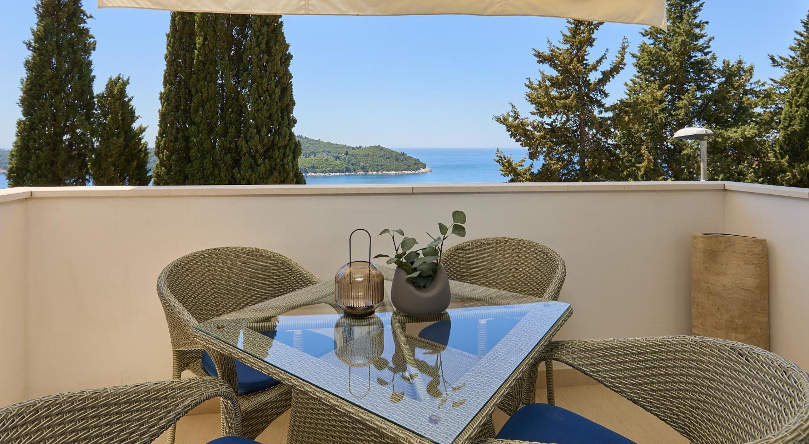 Villa King