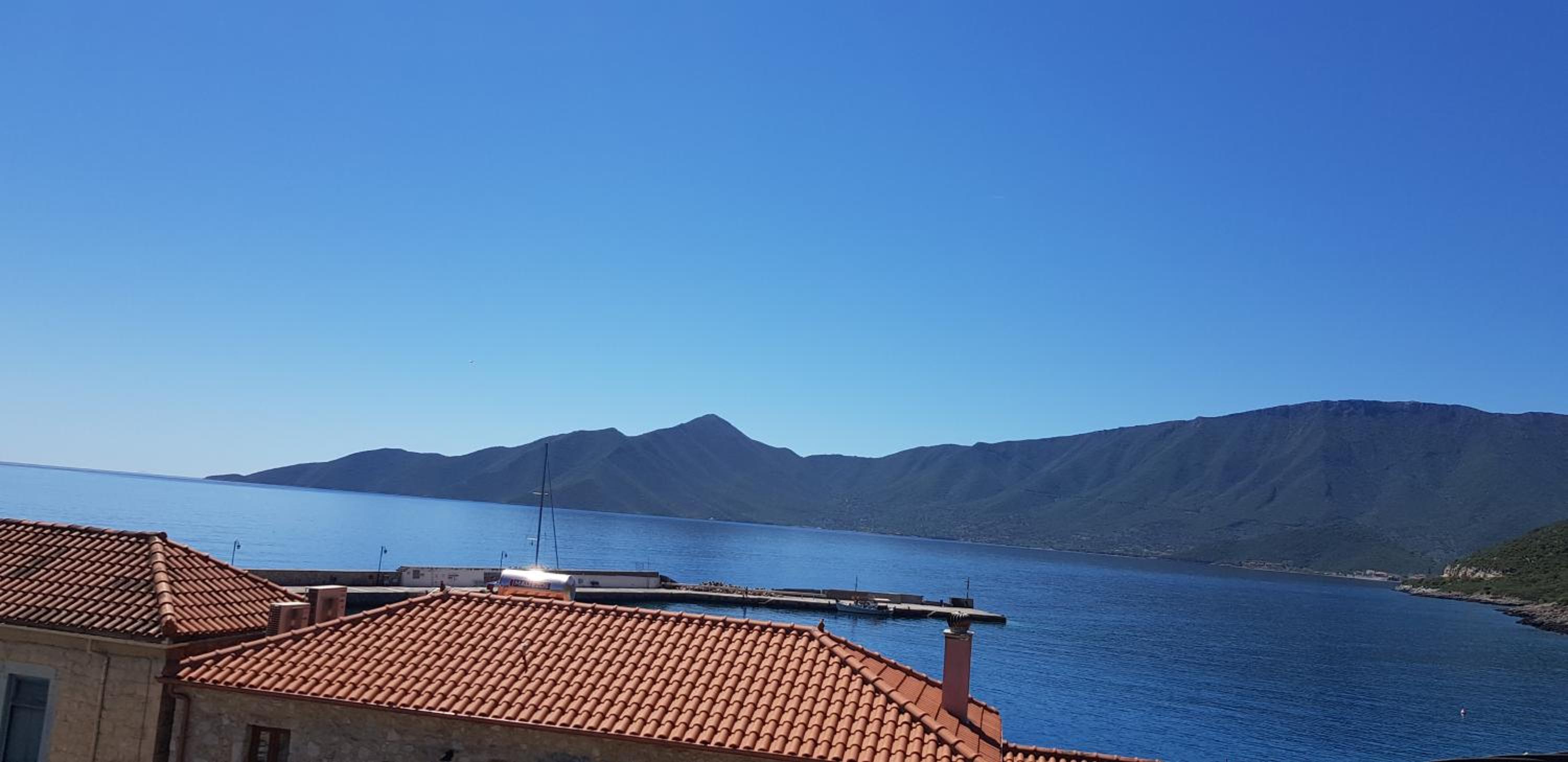 Niki "s apartment photo 3