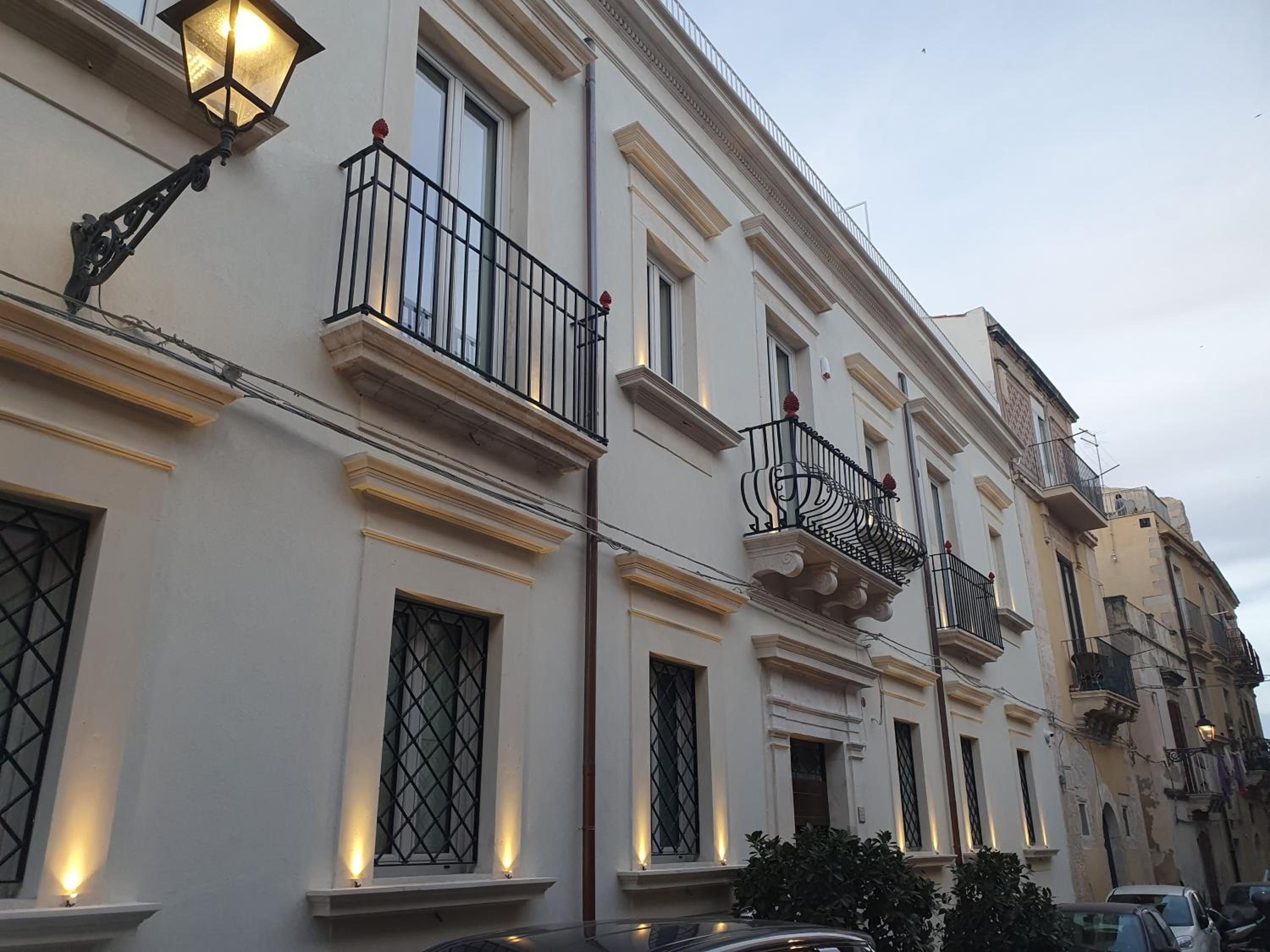 Palazzo GiuFa view 3