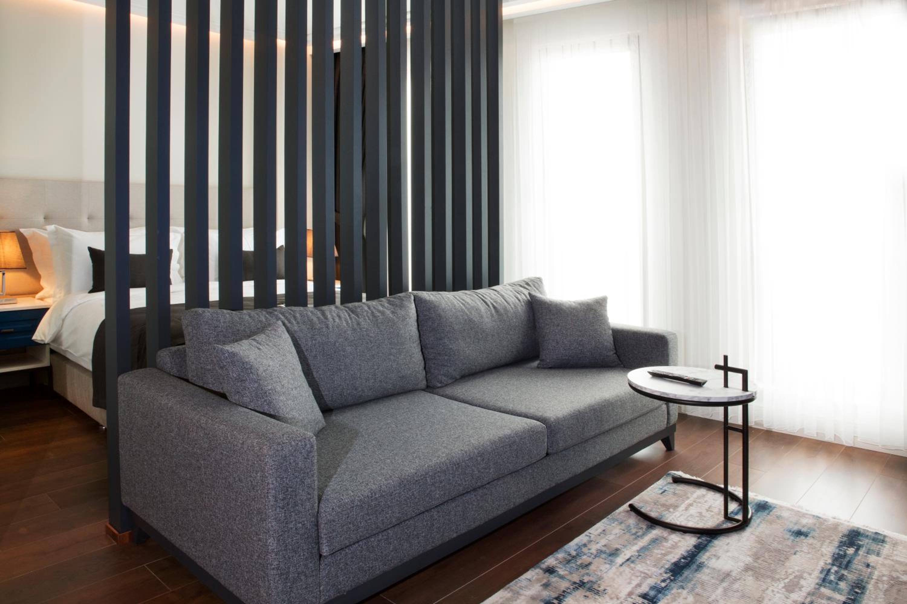 Garlon Residence - Image 60