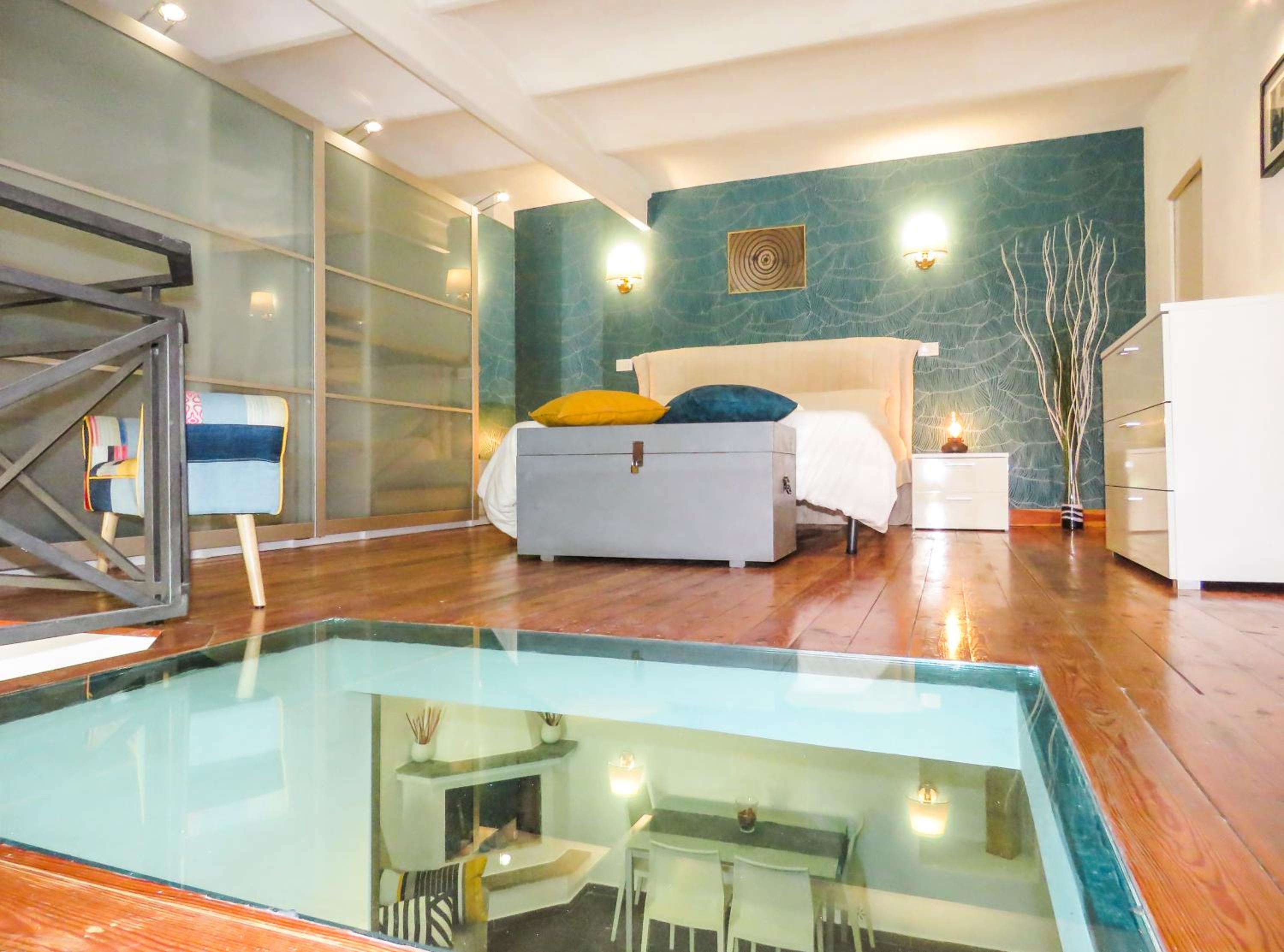 hotel room