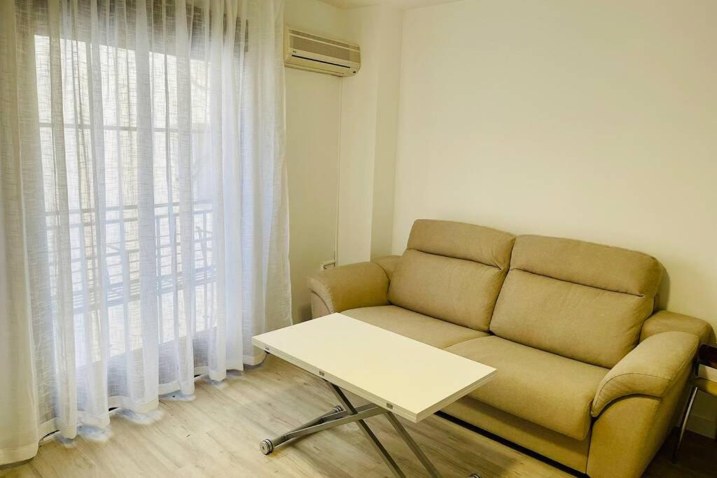 Escondite Real - Royal Hideaway - Vivienda con Fines Turísticos Hospital de San Miguel view 5