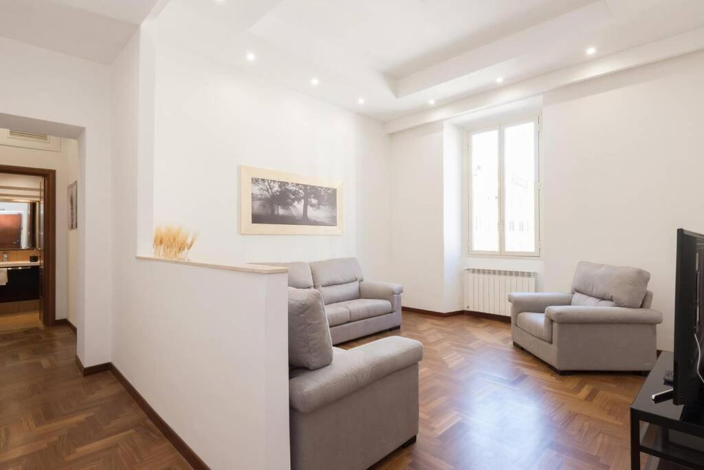 Popolo Elegant Two Bedroom Apartment