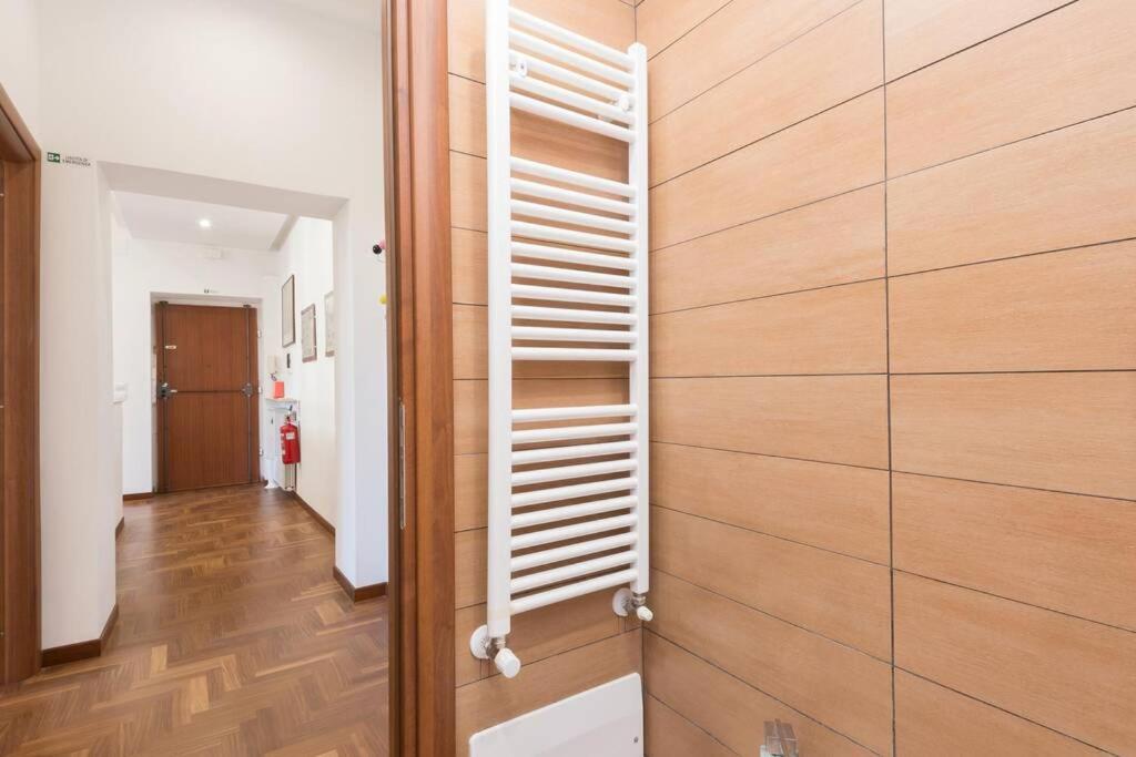 Popolo Elegant Two Bedroom Apartment
