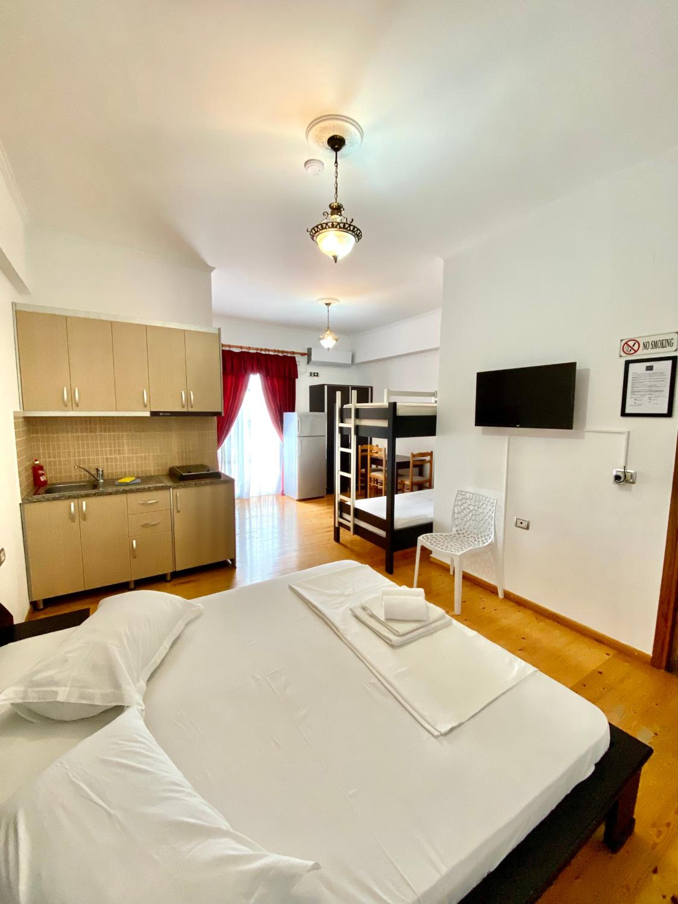 Brian Apartments