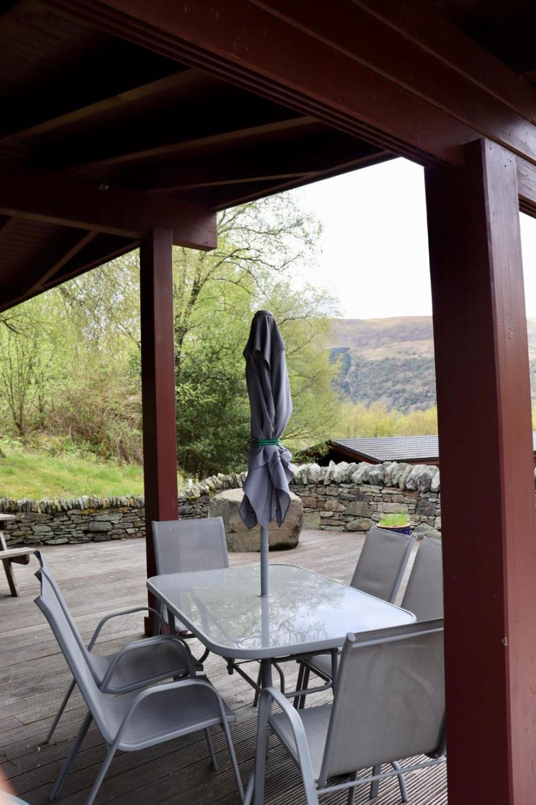 Lodge 38 Rowardennan , Loch Lomond view 2